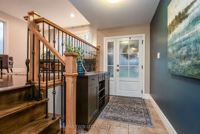 Additional property image - 33 Woodview Cres