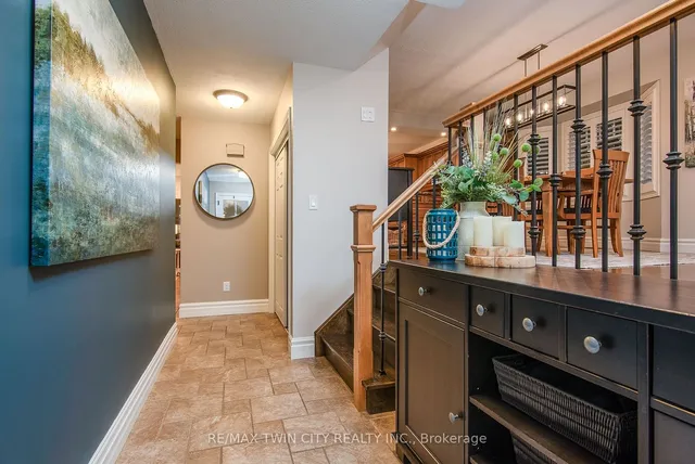 Additional property image - 33 Woodview Cres