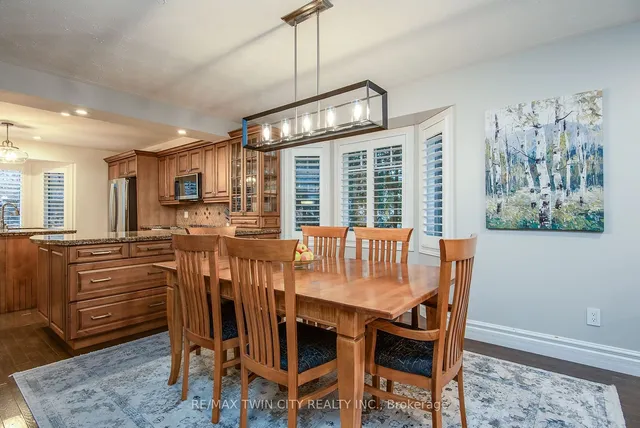 Additional property image - 33 Woodview Cres