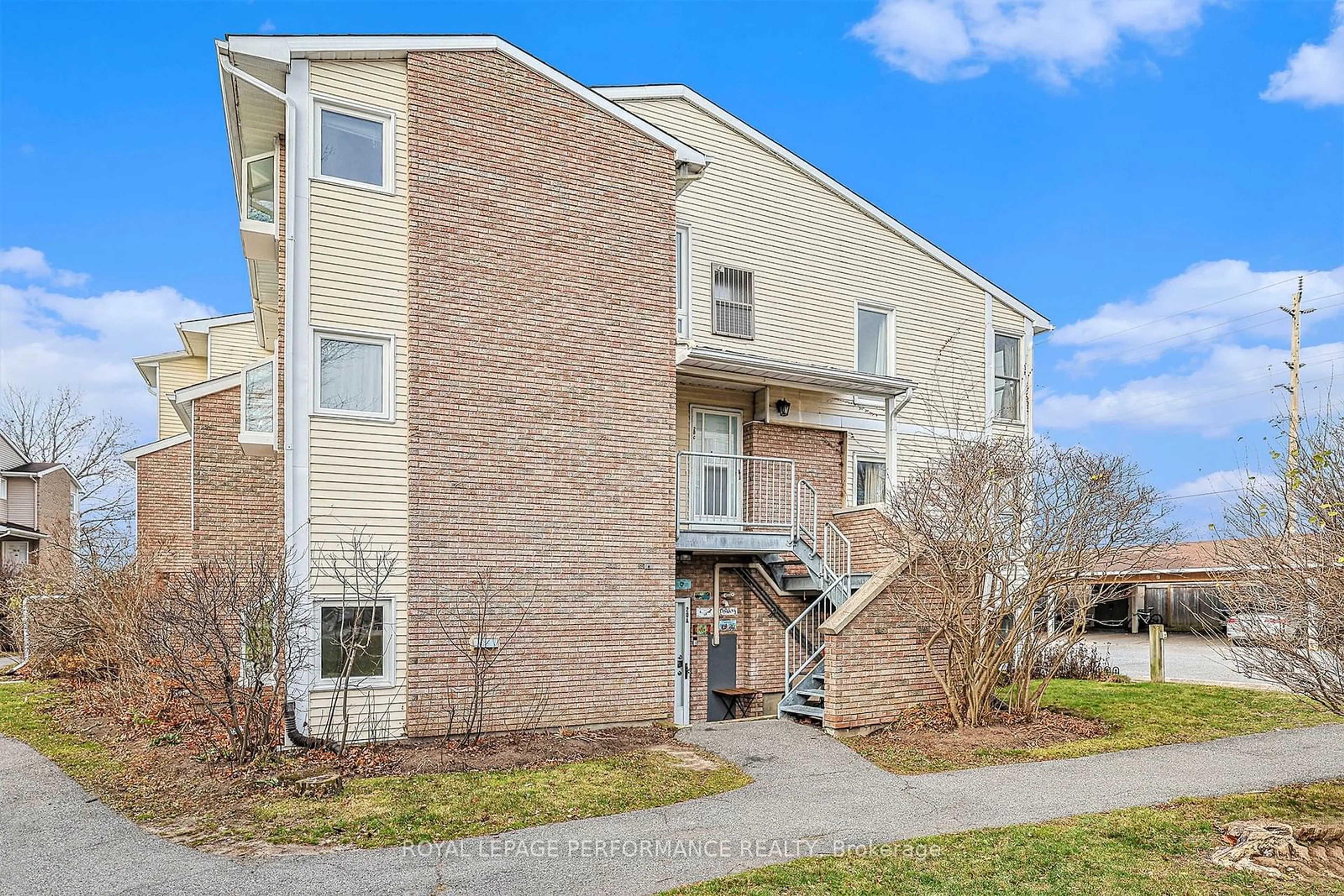 A pic from exterior of the house or condo, the front or back of building for 20 Shehyn Lane #Unit A, Tanglewood - Grenfell Glen - Pineglen Ontario K2G 4Y5