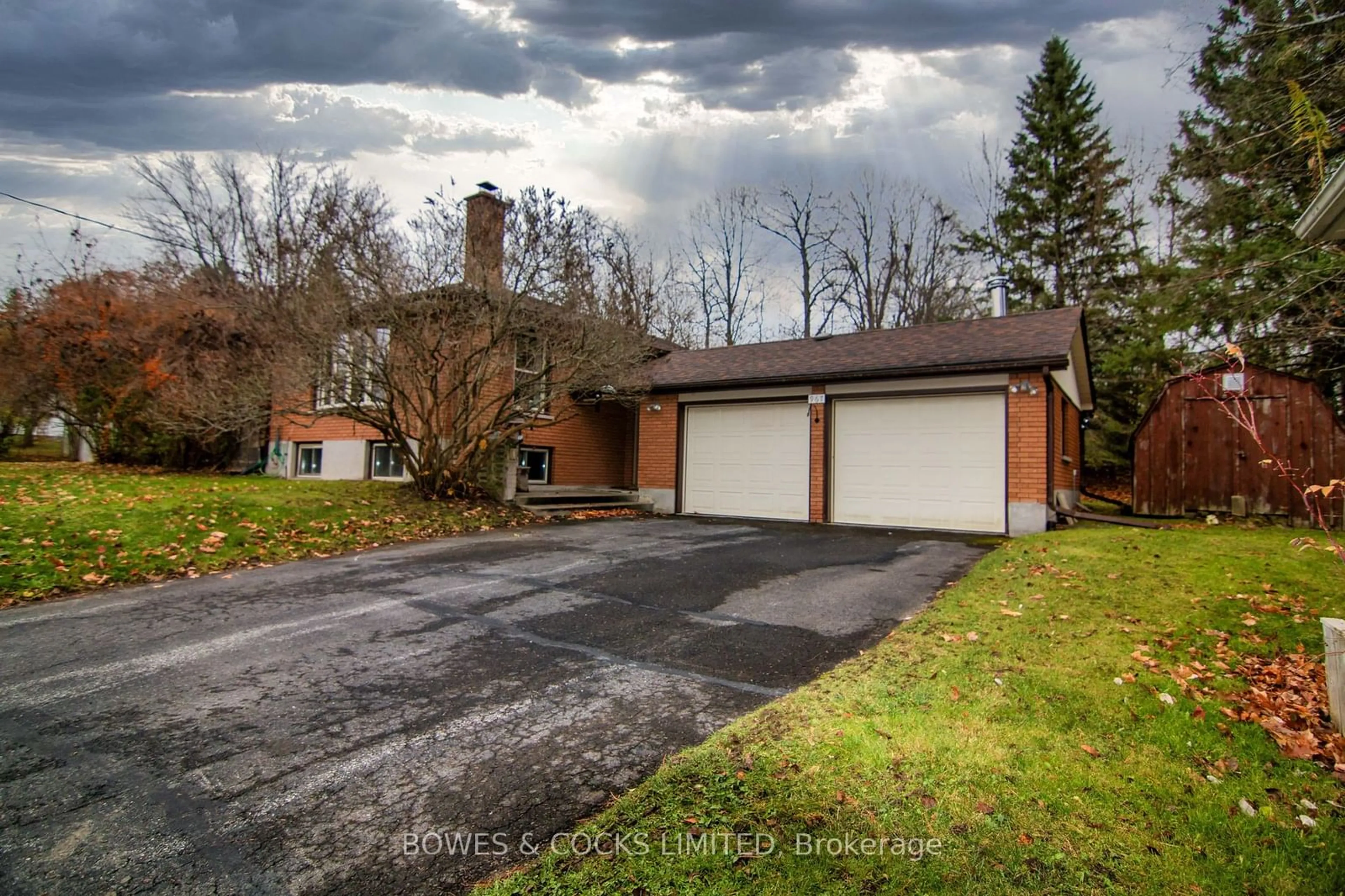 Frontside or backside of a home, cottage for 967 Smith Crt, Smith-Ennismore-Lakefield Ontario K0L 1H0