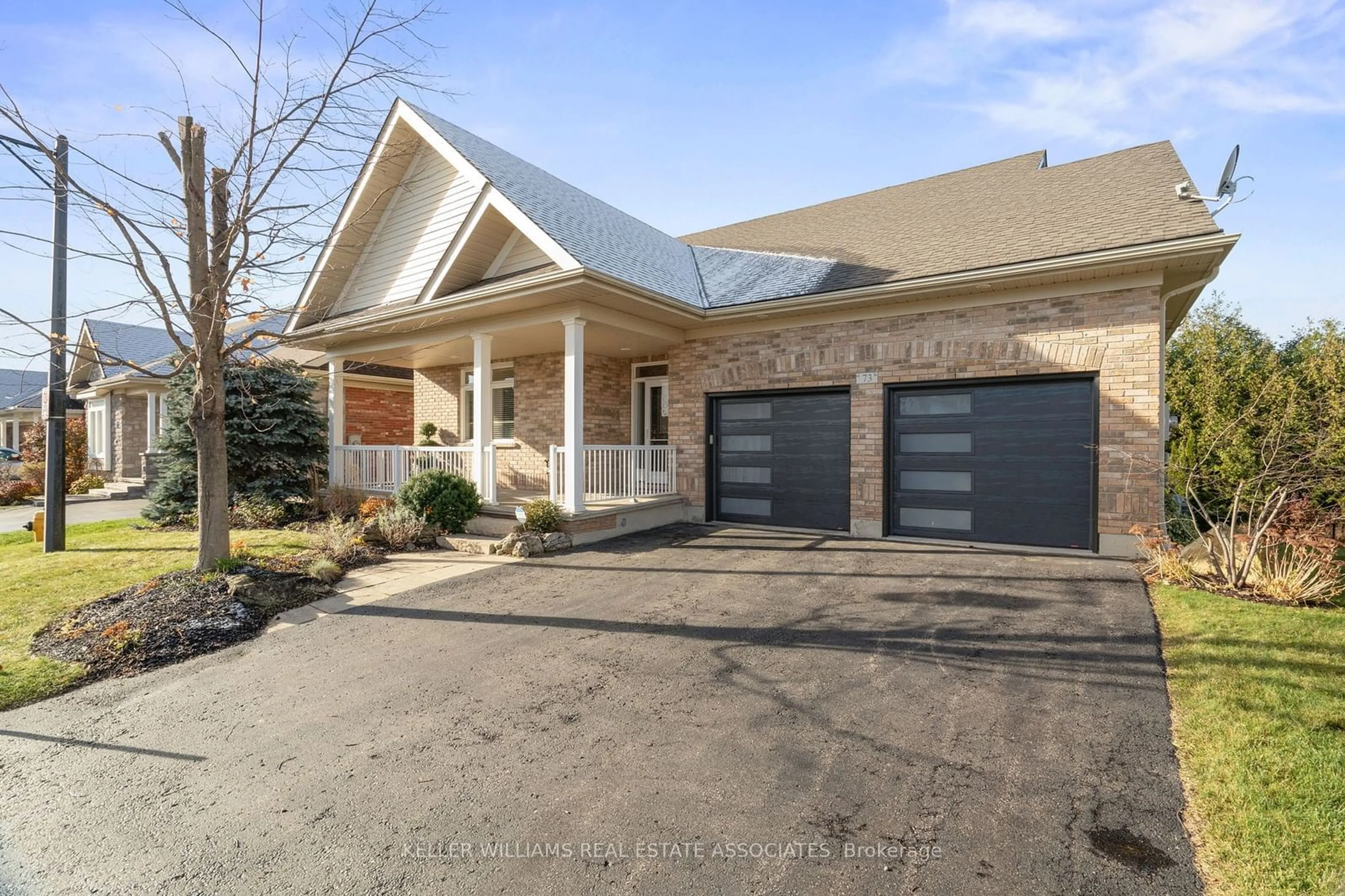 Frontside or backside of a home, cottage for 200 Kingfisher Dr #73, Mono Ontario L9W 0B3