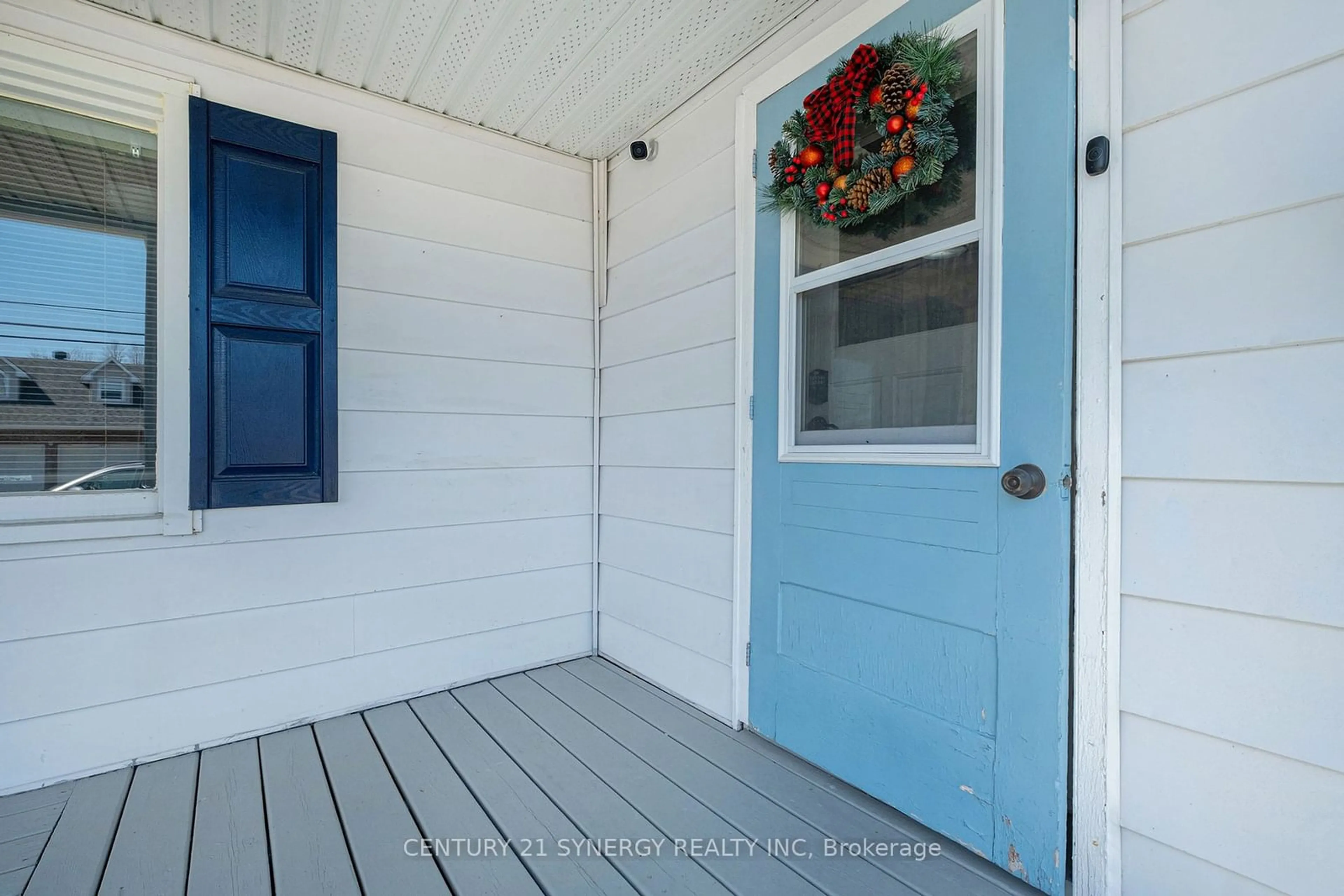 Indoor entryway, wood floors for 1292 ST JACQUES Rd, Russell Ontario K0A 1W0