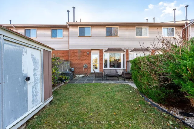 Additional property image - 85 Royalvista Dr