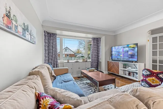 Additional property image - 688 Ninth Ave