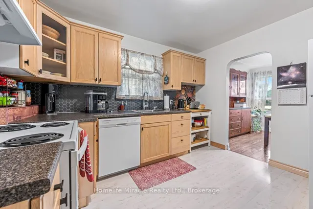 Additional property image - 688 Ninth Ave
