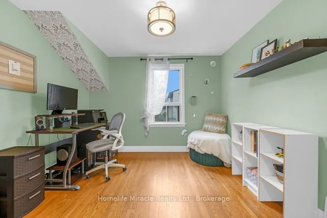 Additional property image - 688 Ninth Ave
