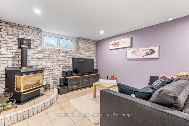 Additional property image - 688 Ninth Ave