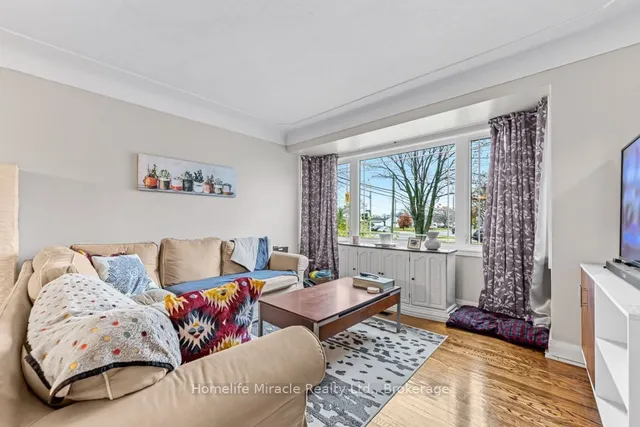 Additional property image - 688 Ninth Ave