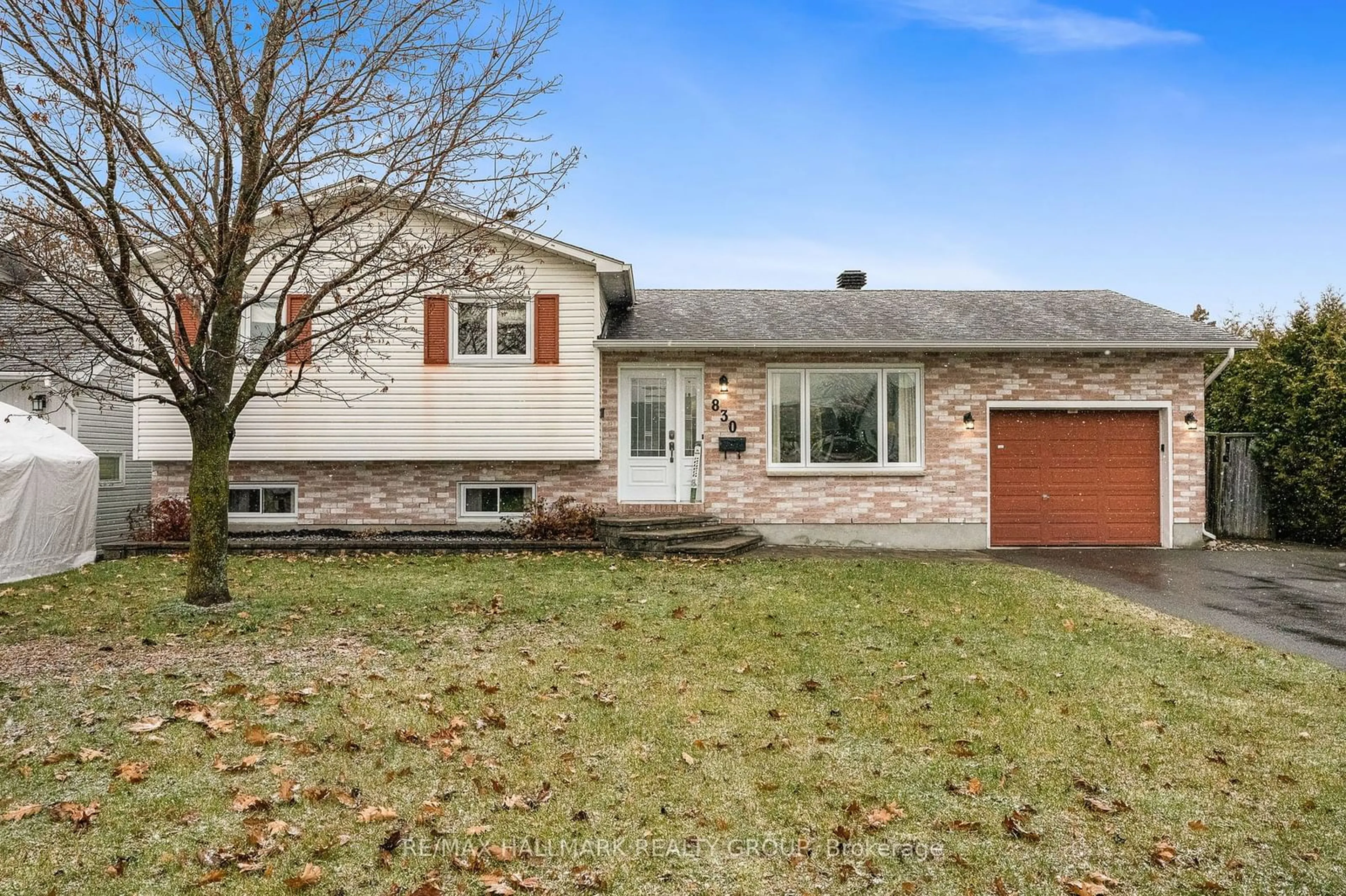 Frontside or backside of a home, cottage for 830 Cote St, Clarence-Rockland Ontario K4K 1J9