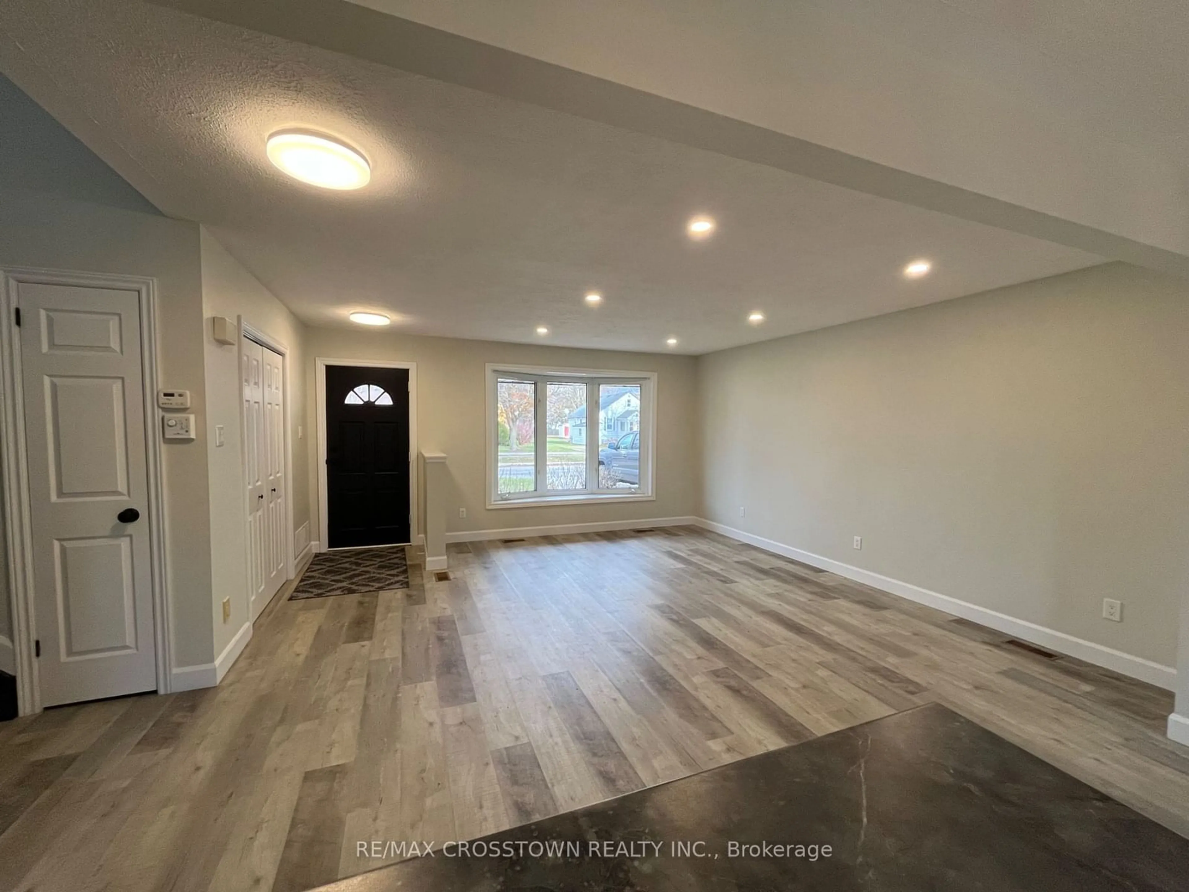 A pic of a room, wood floors for 460 Johnston Ave, Saugeen Shores Ontario N0H 2C1