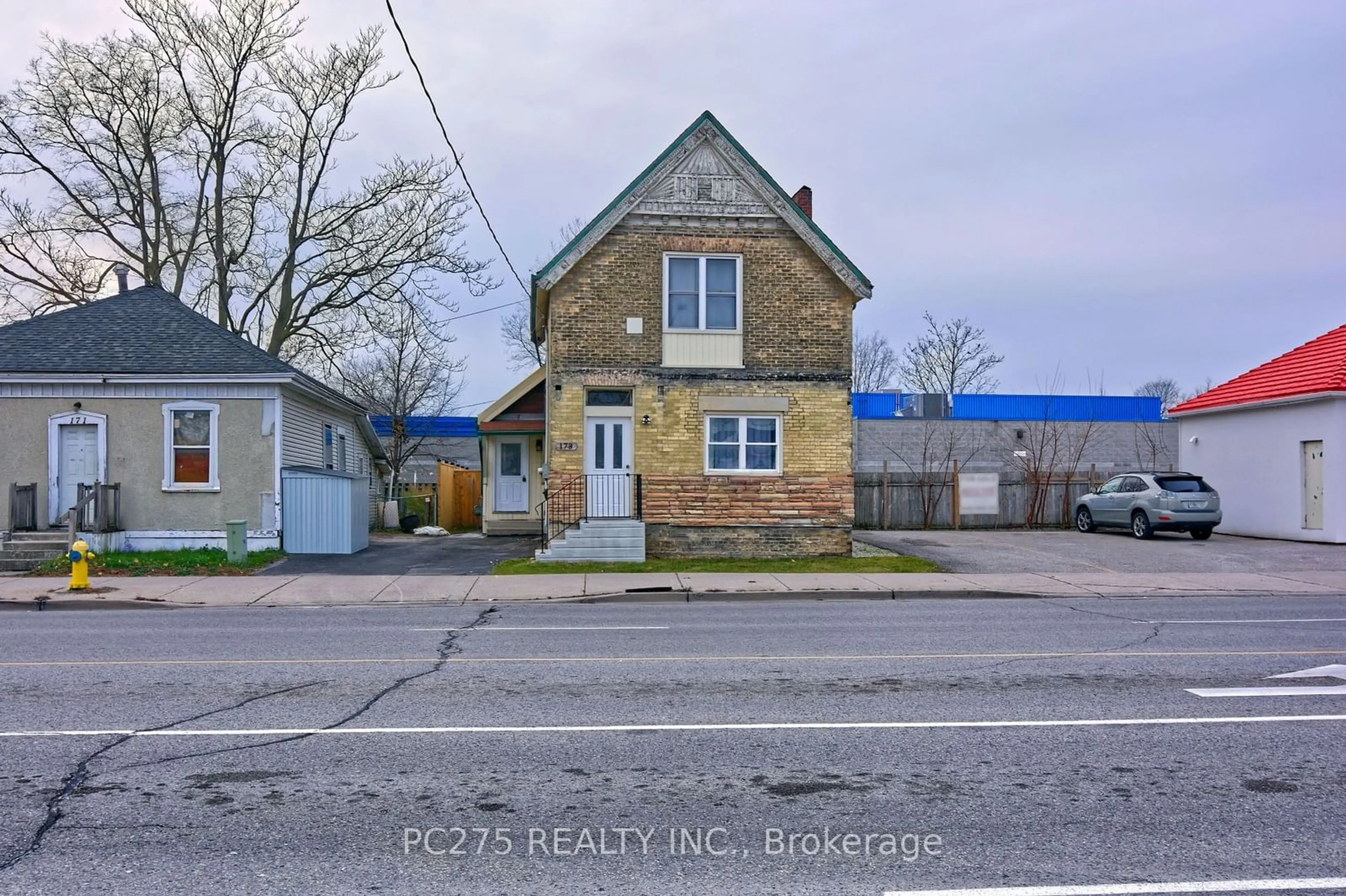 A pic from exterior of the house or condo, the street view for 173 Adelaide St, London Ontario N6B 3H1