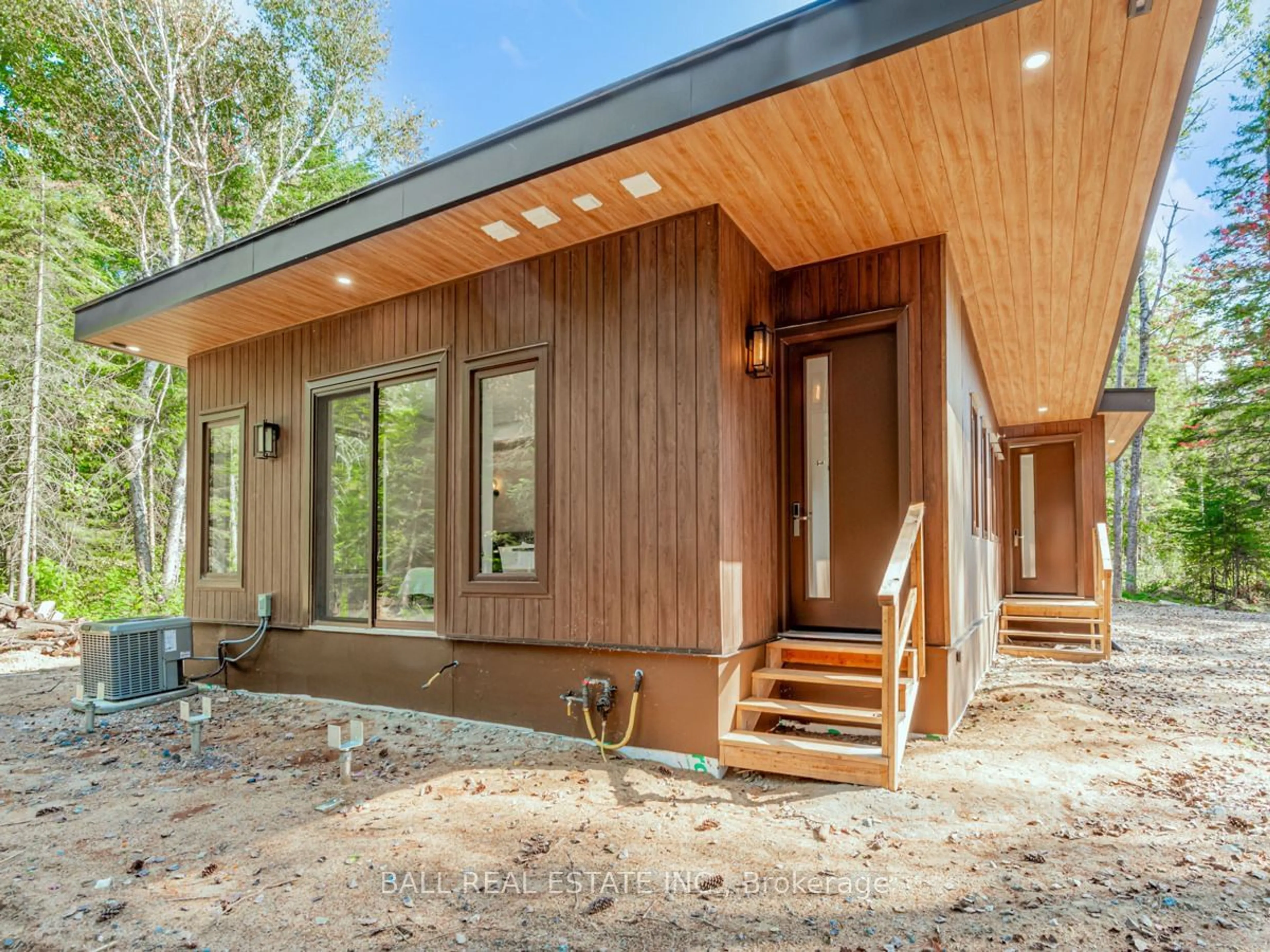 Frontside or backside of a home, cottage for 4727 Elephant Lake Rd #Unit 16, Dysart et al Ontario K0L 1X0
