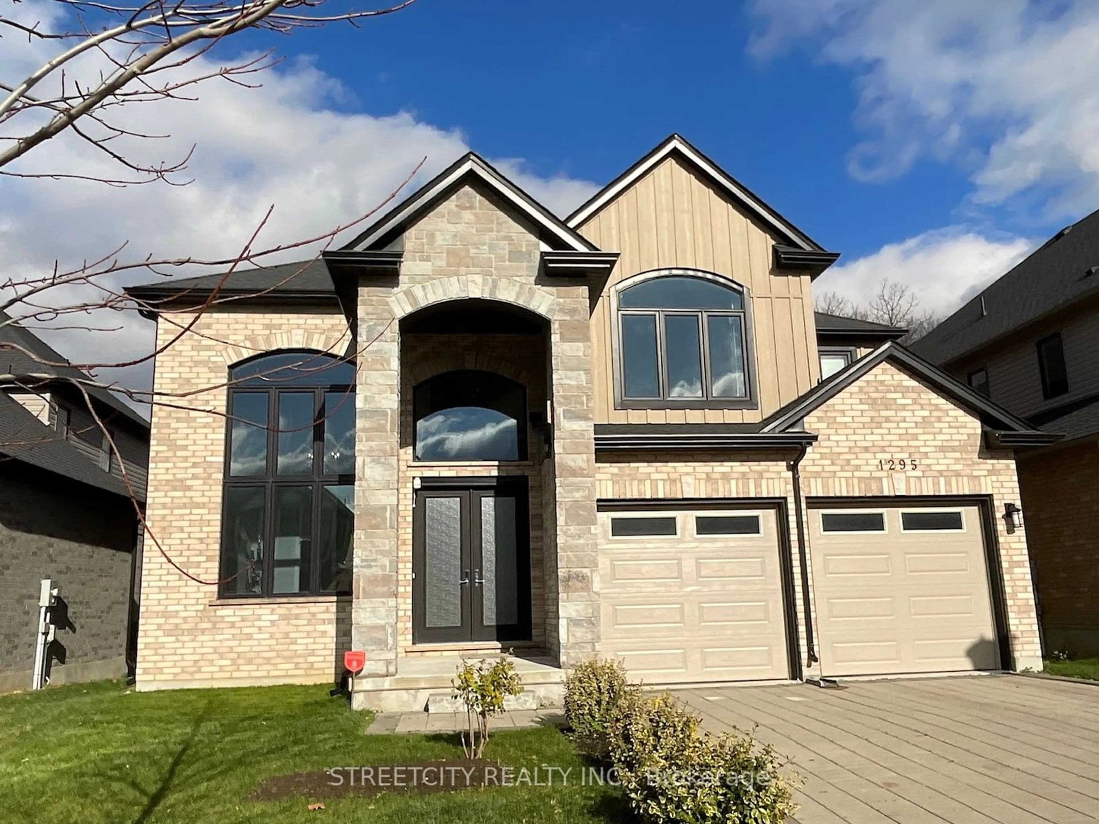 Home with brick exterior material for 1295 Dyer Cres, London Ontario N6G 0S7