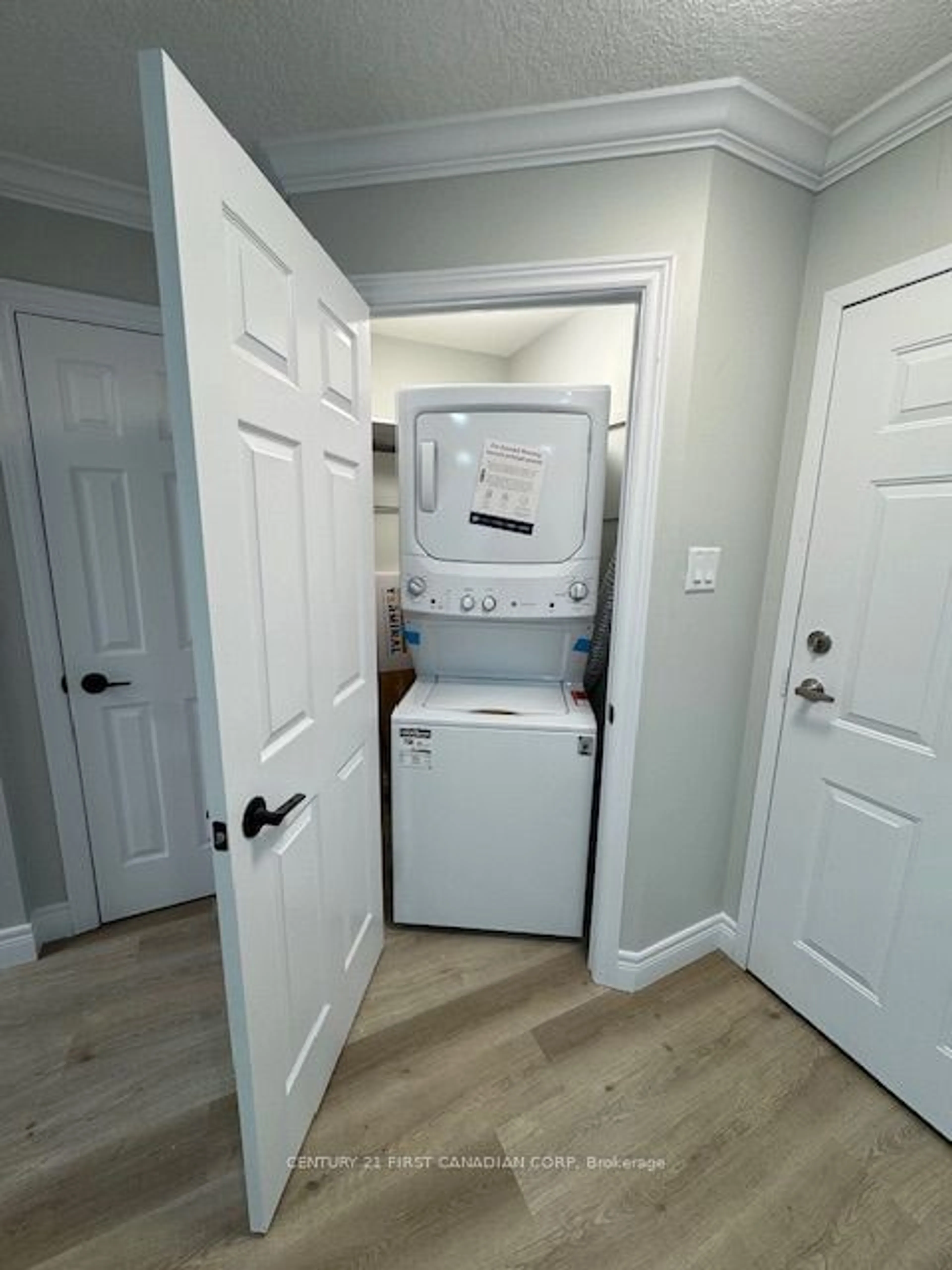 Laundry room for 1600 Adelaide St #107, London Ontario N5X 3H6