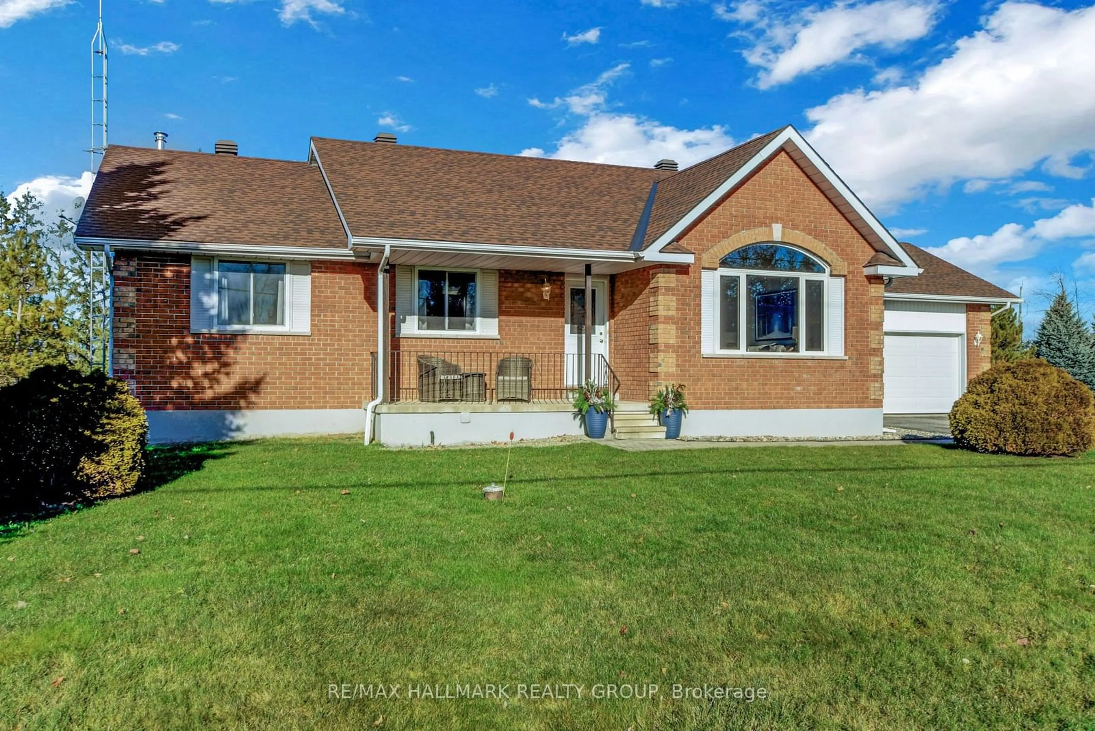 Frontside or backside of a home, cottage for 1227 Lafortune Dr, North Dundas Ontario K0C 2K0