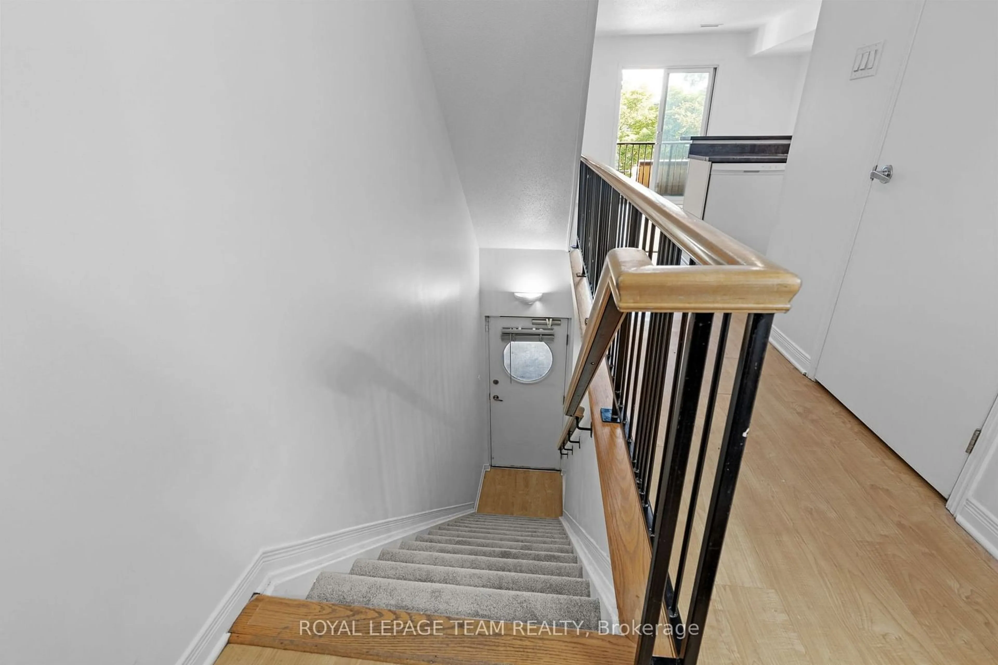 Stairs for 270 King Edward Ave, Lower Town - Sandy Hill Ontario K1N 7M1