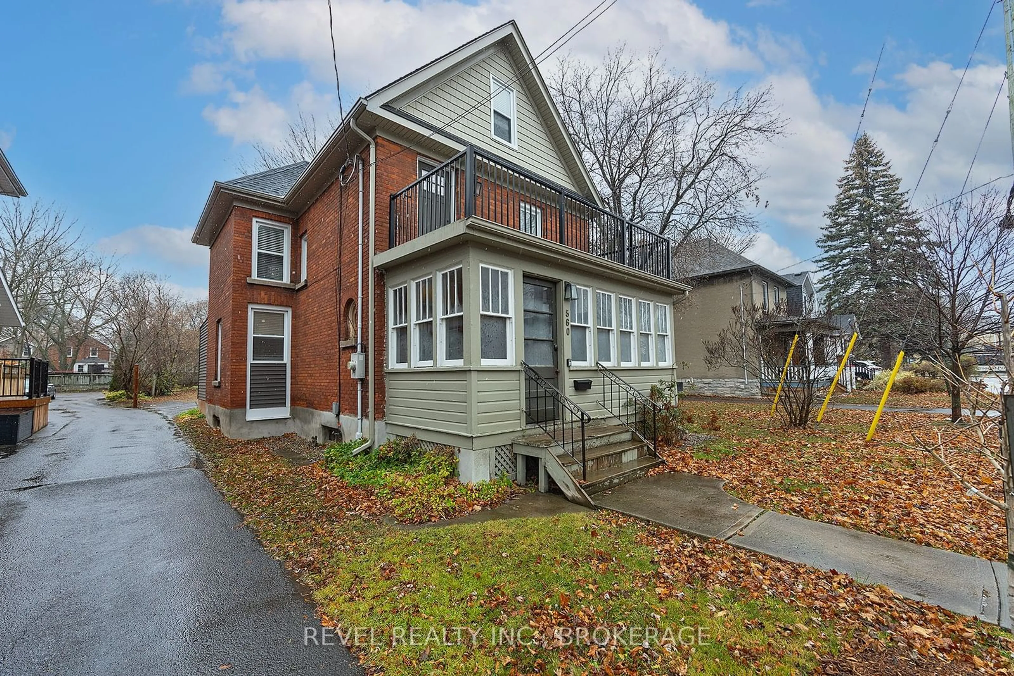 Frontside or backside of a home, the street view for 560 Frontenac St, Kingston Ontario K7K 4M2