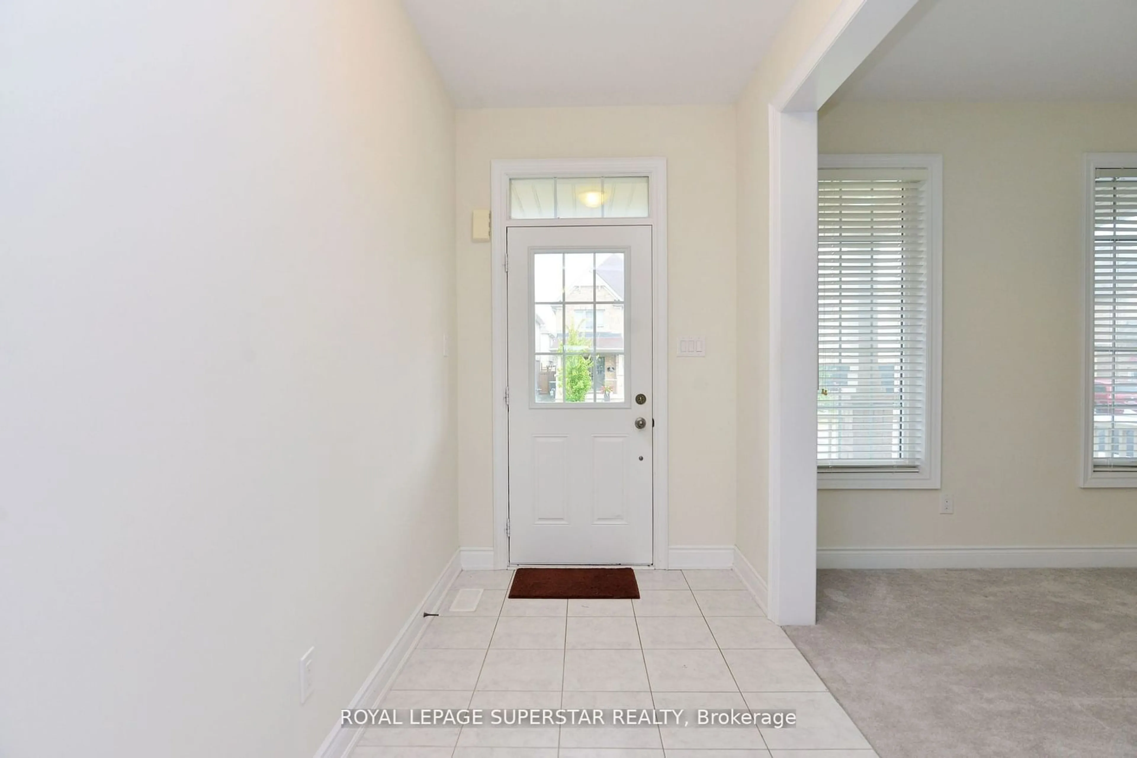 Indoor entryway, wood floors for 7724 Black Maple Dr, Niagara Falls Ontario L2H 0N7