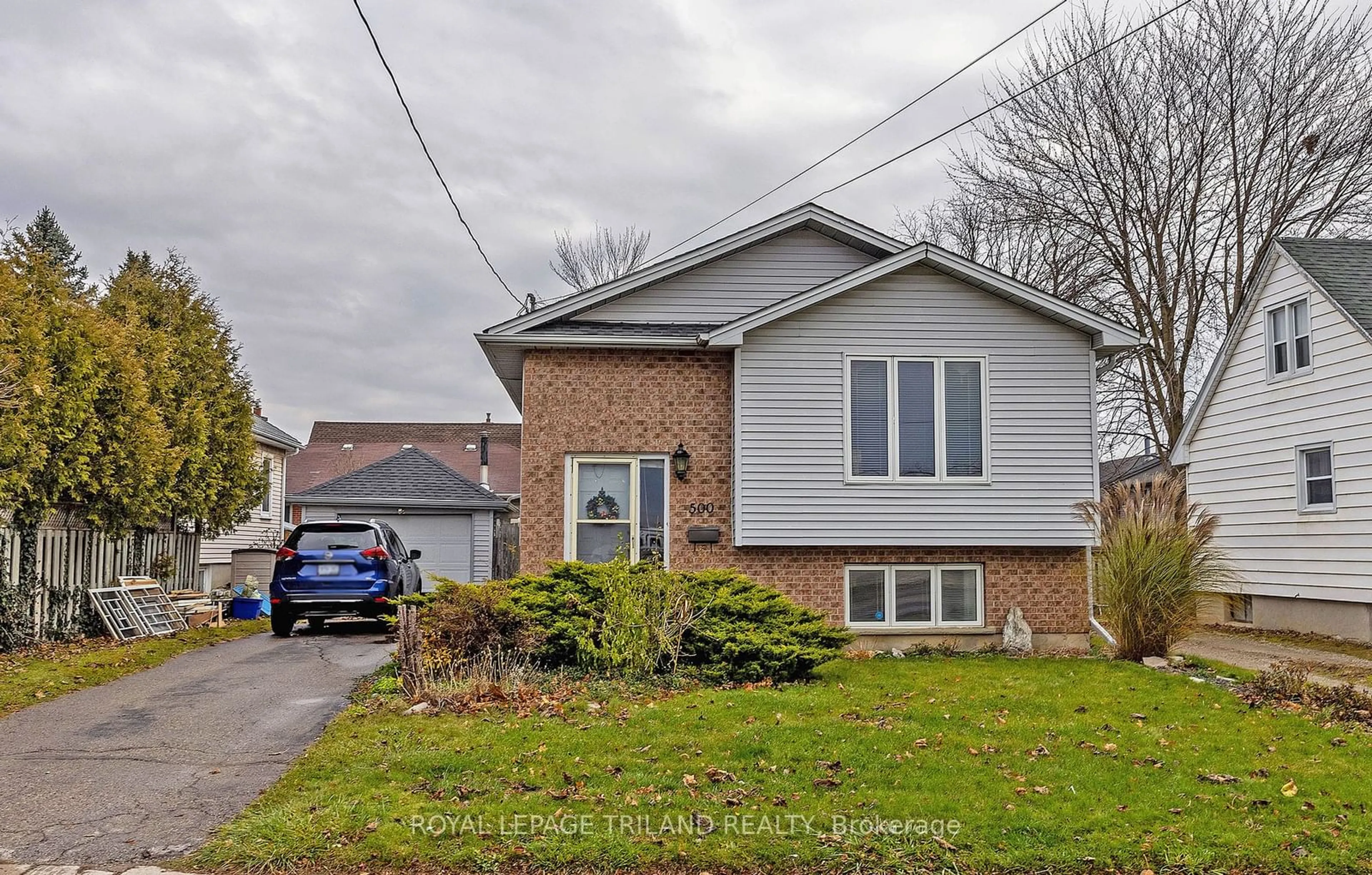 Frontside or backside of a home, cottage for 500 Third St, London Ontario N5V 2B9