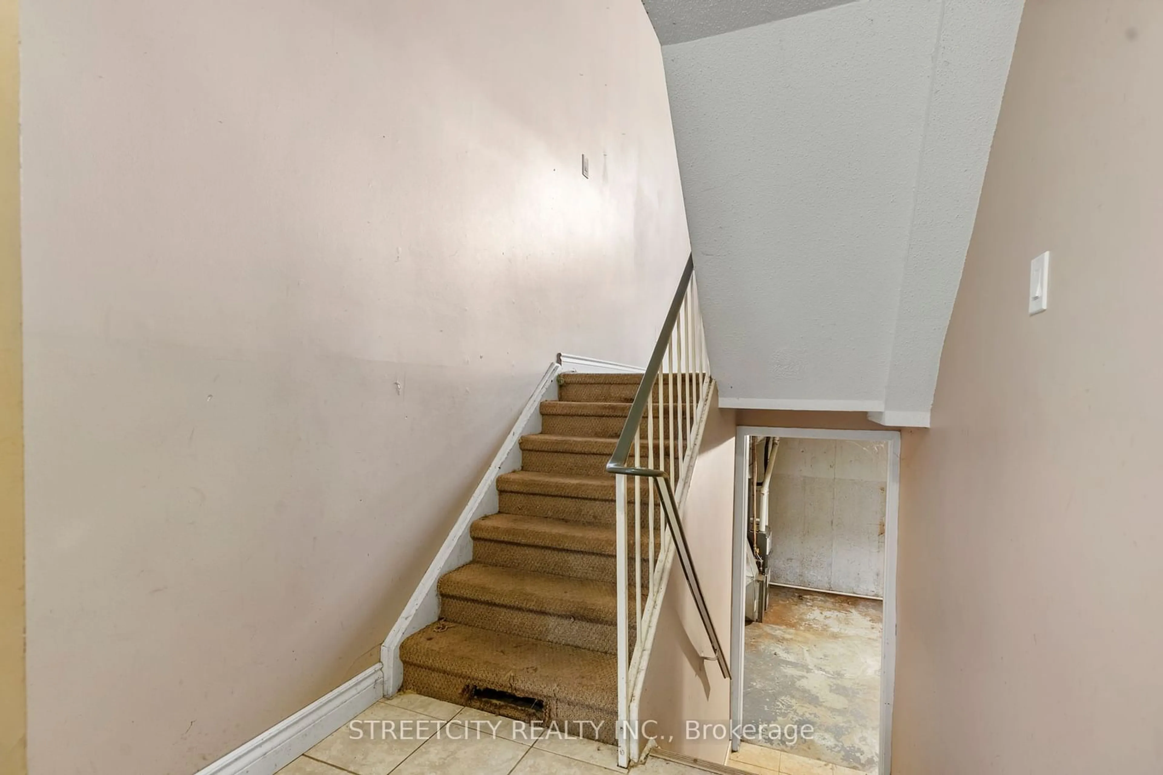 Stairs for 1274 Limberlost Rd, London Ontario N6G 3A5