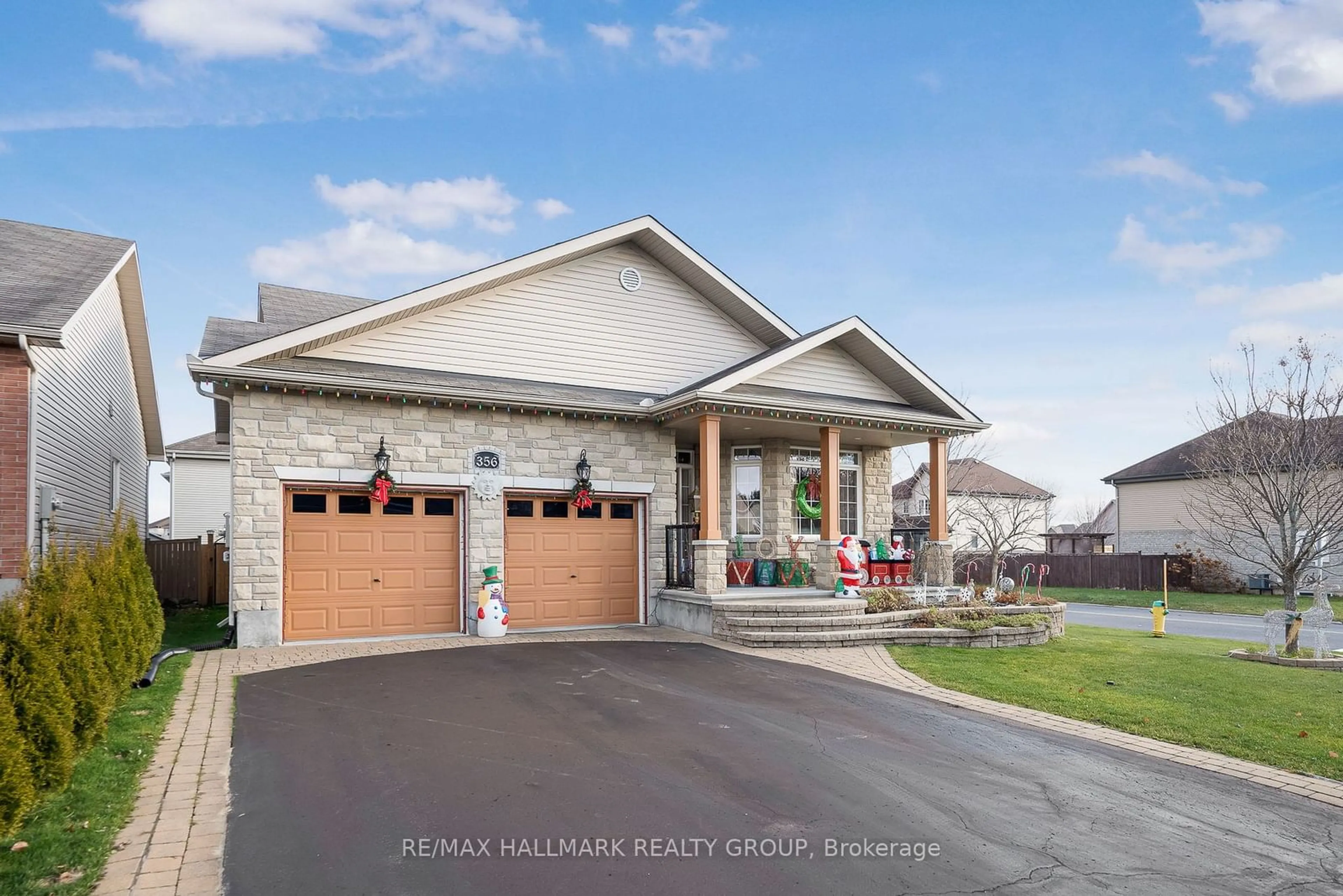 Home with brick exterior material for 356 Quartz Ave, Clarence-Rockland Ontario K4K 0C1