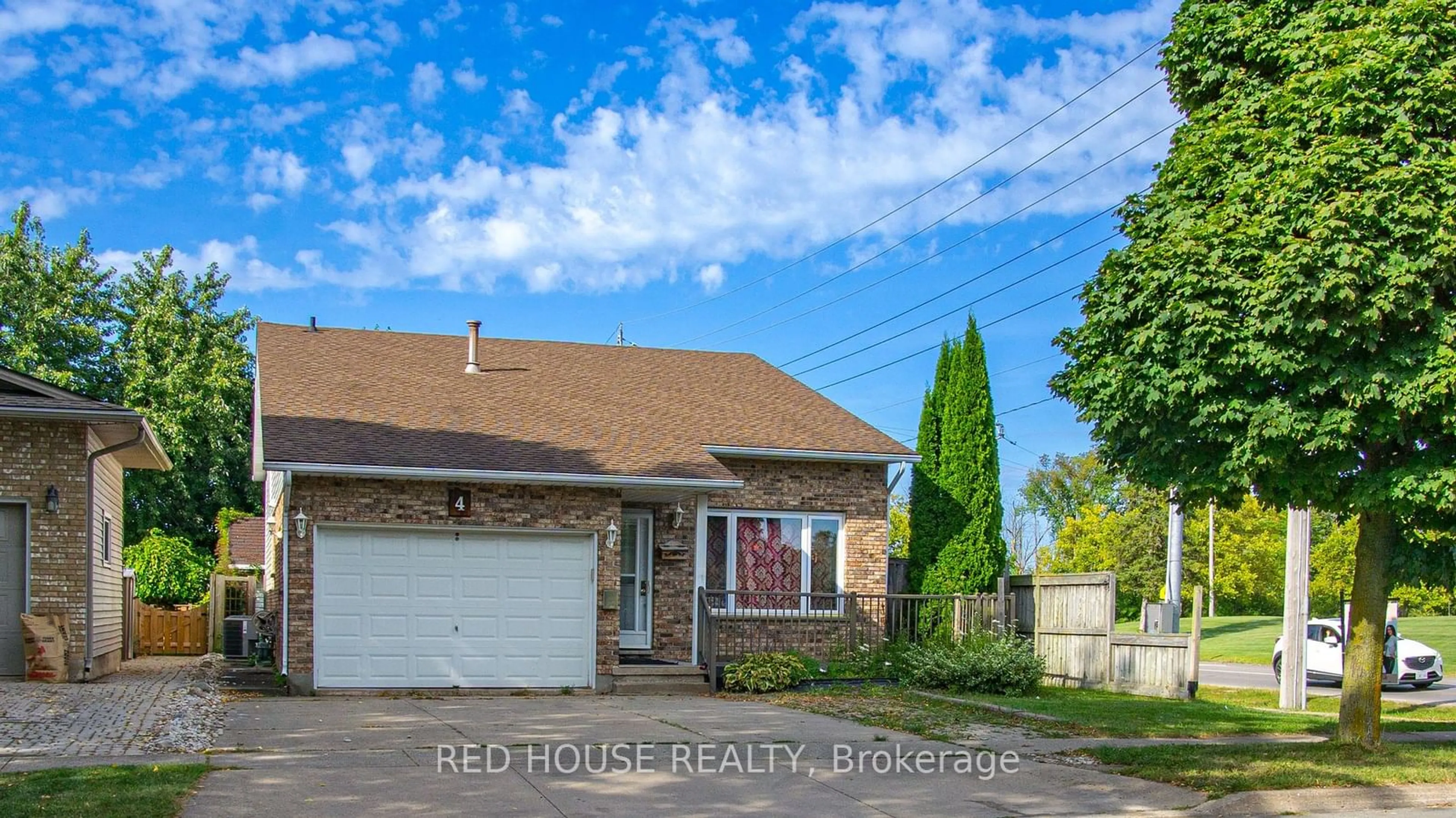 Frontside or backside of a home, cottage for 4 Eastwood Dr, Welland Ontario L3C 6W3