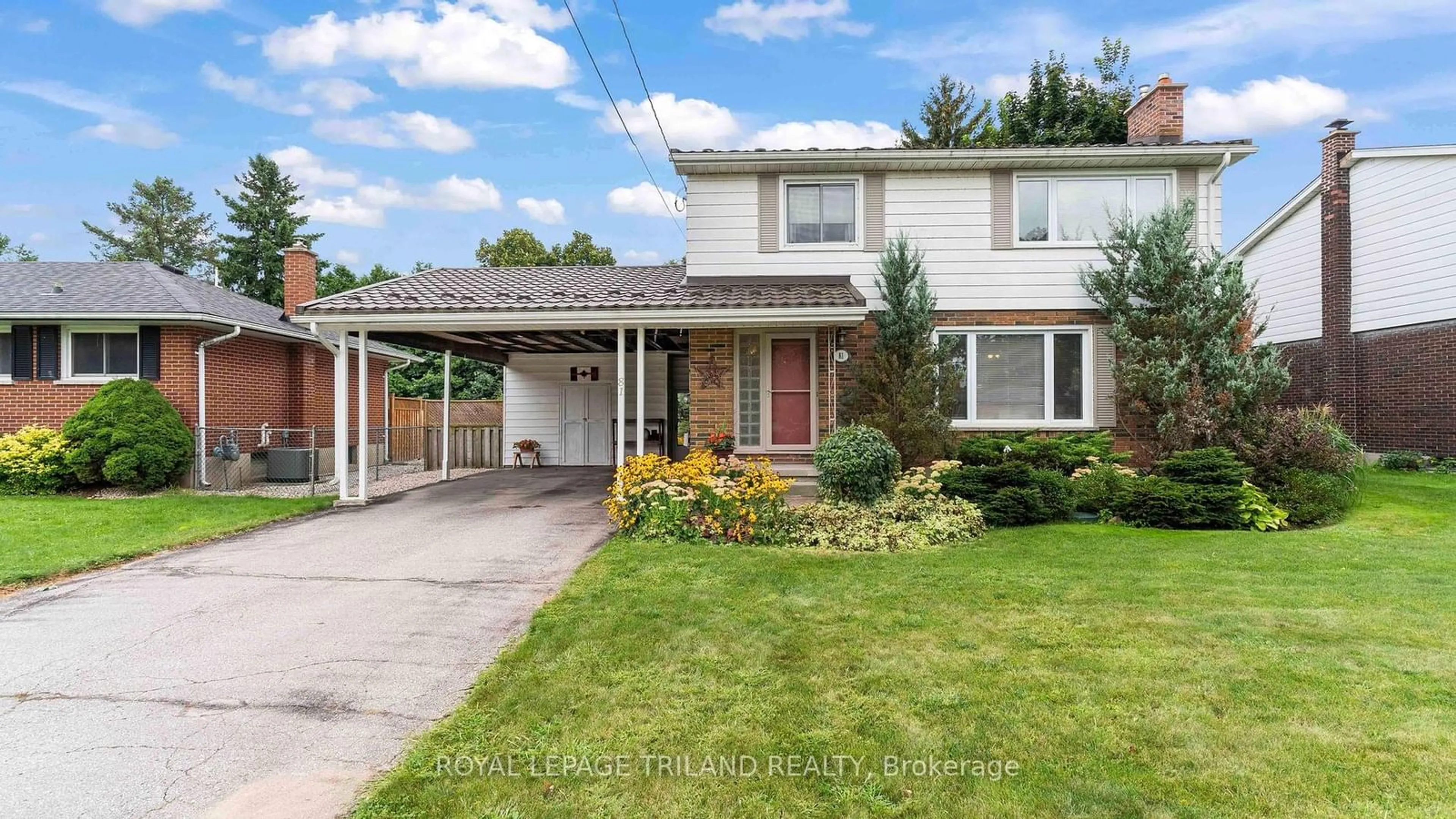 Frontside or backside of a home, cottage for 81 QUEEN St, Thames Centre Ontario N0L 1G2