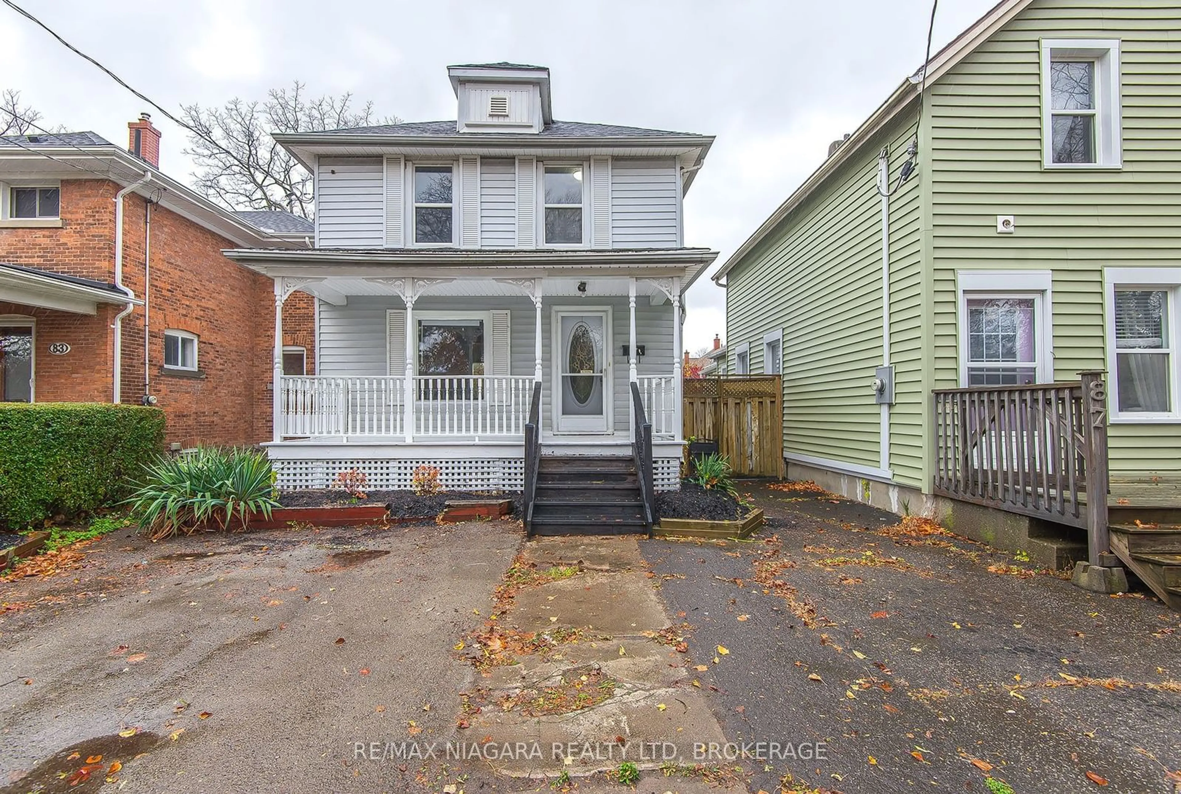 Frontside or backside of a home, the street view for 85 Henry St, St. Catharines Ontario L2R 5V3