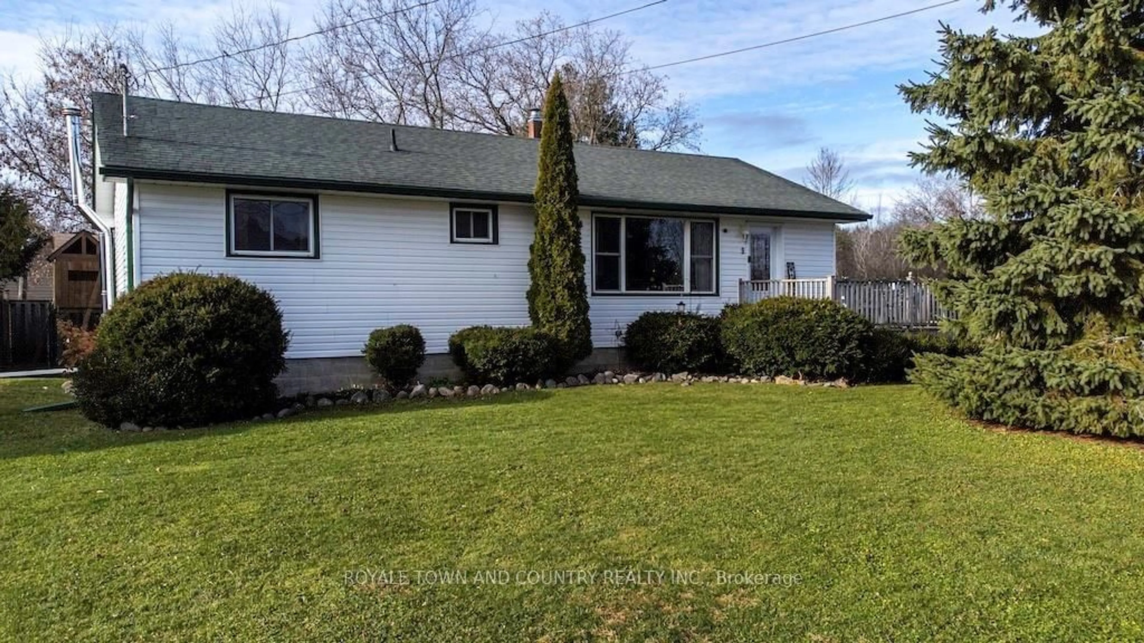 Frontside or backside of a home, cottage for 9 Deane St, Kawartha Lakes Ontario K0L 2W0