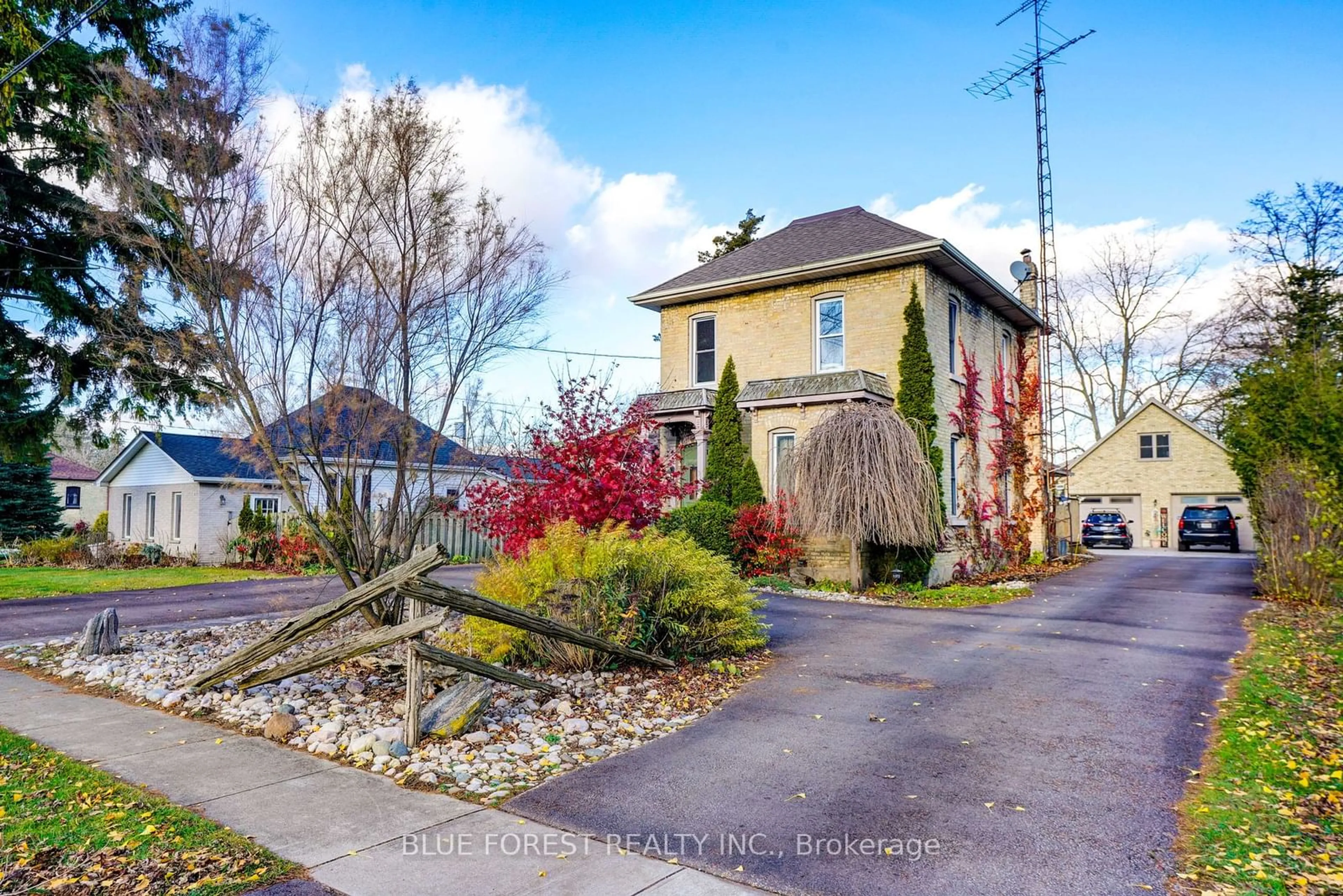 Frontside or backside of a home, the street view for 201 Margaret St, Dutton/Dunwich Ontario N0L 1J0