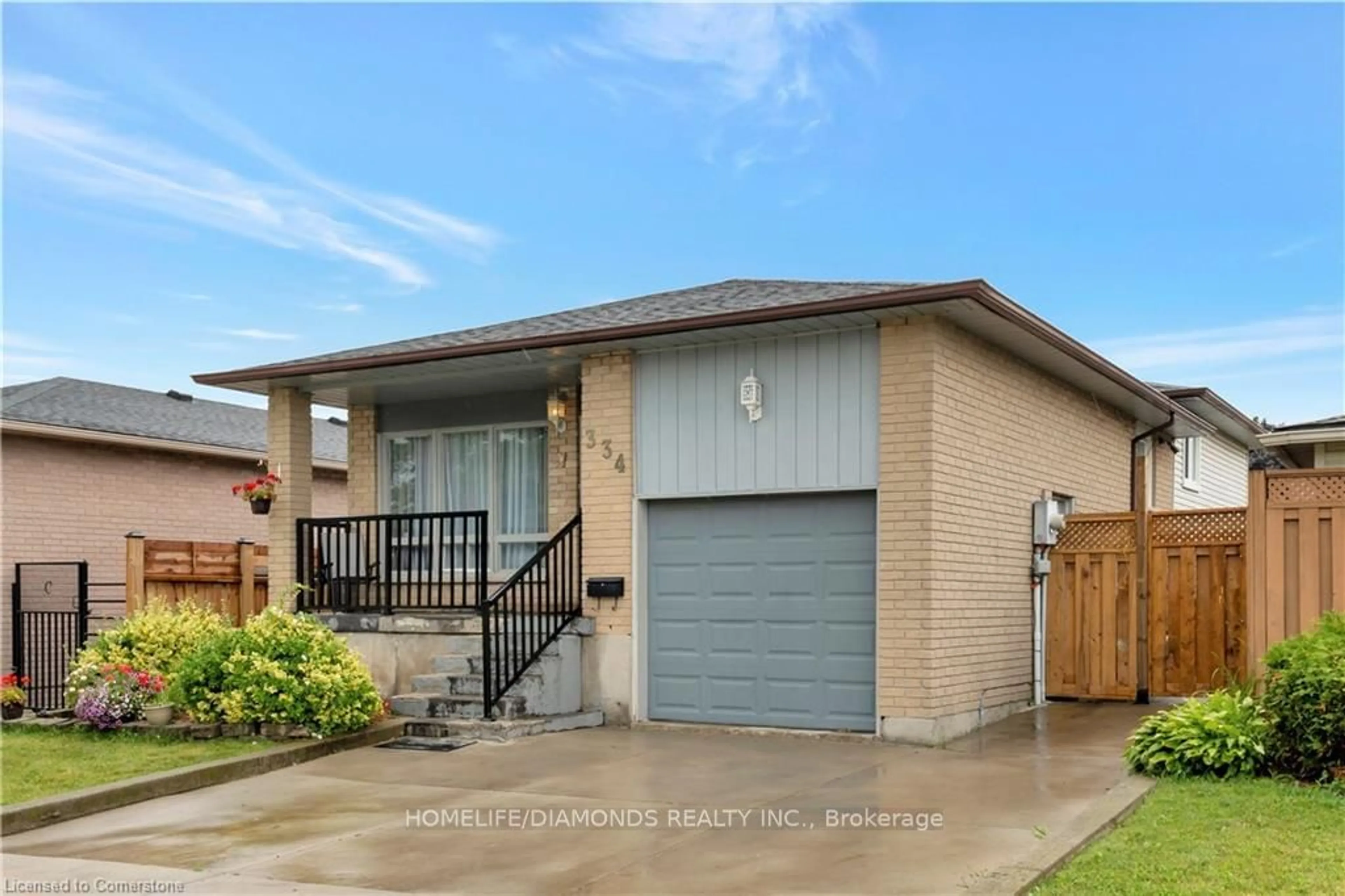 Frontside or backside of a home, cottage for 334 TEMPLEMEAD Dr, Hamilton Ontario L8W 3G3