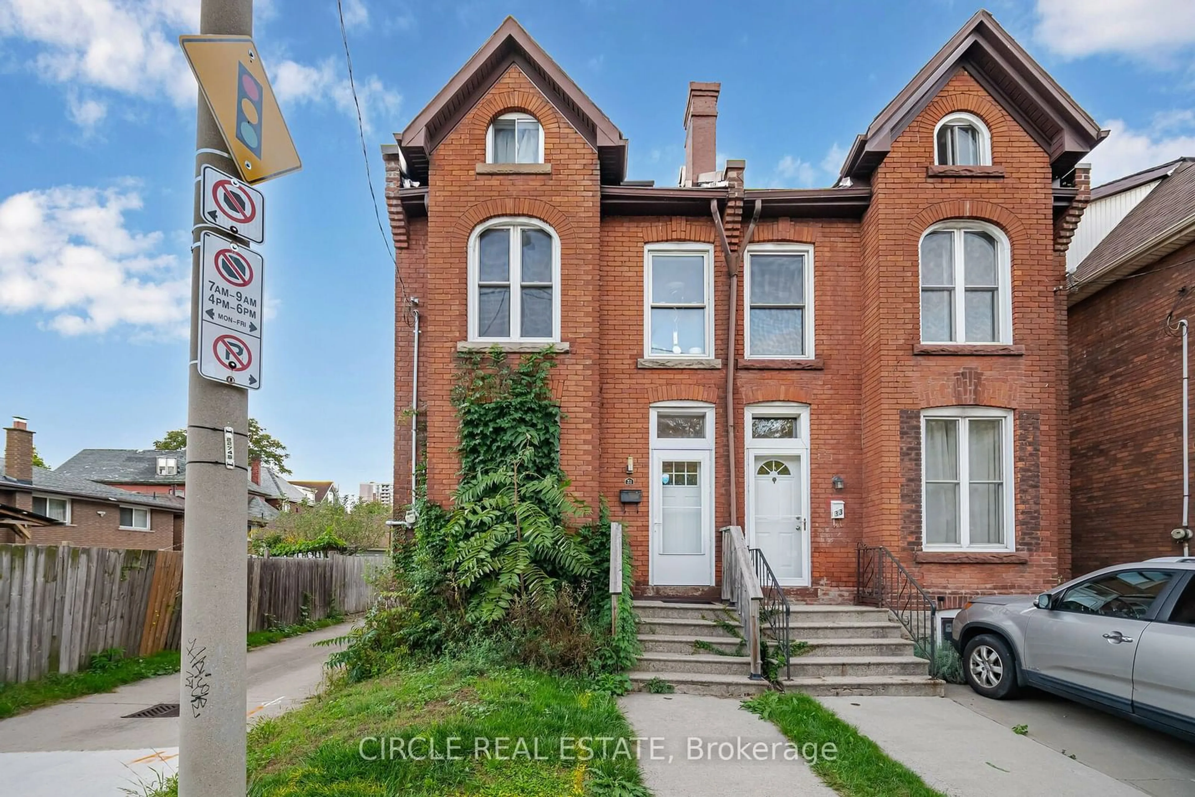 Home with brick exterior material, street for 31 Wentworth St, Hamilton Ontario L8L 5V2