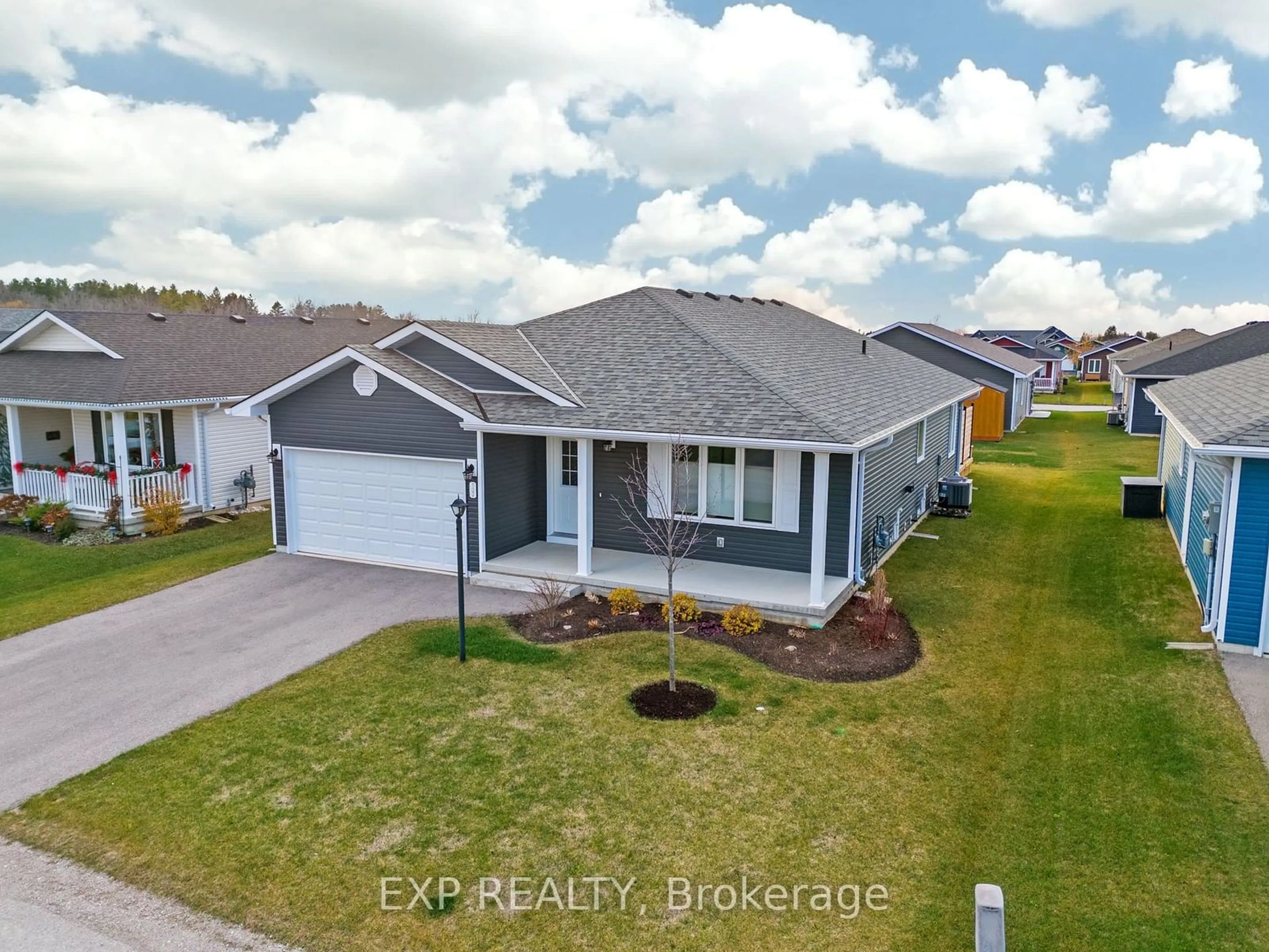 Frontside or backside of a home, the street view for 102 Huron Heights Dr, Ashfield-Colborne-Wawanosh Ontario N7A 0C6