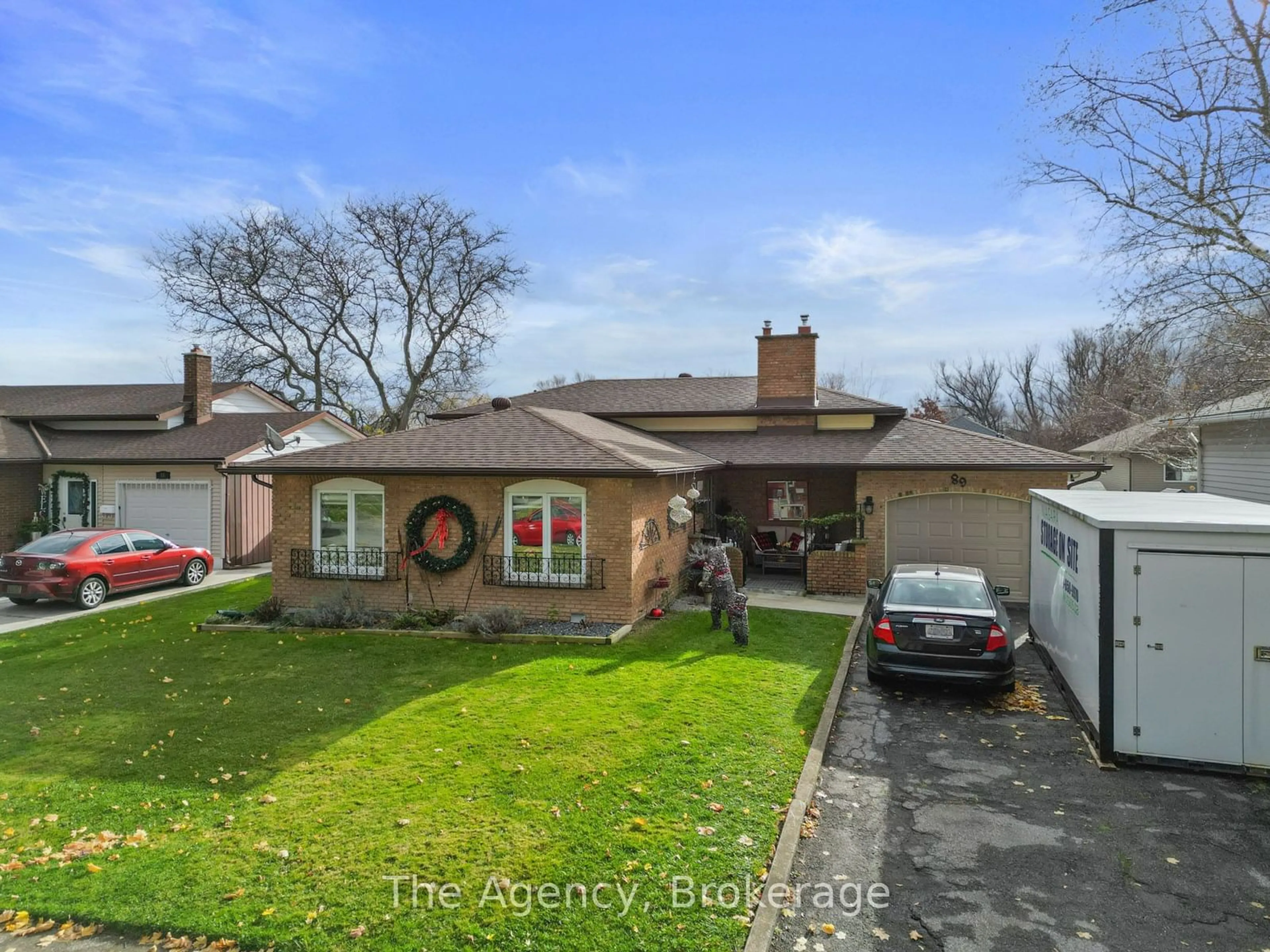 Frontside or backside of a home, the fenced backyard for 89 Endicott Terr, Welland Ontario L3C 5S3