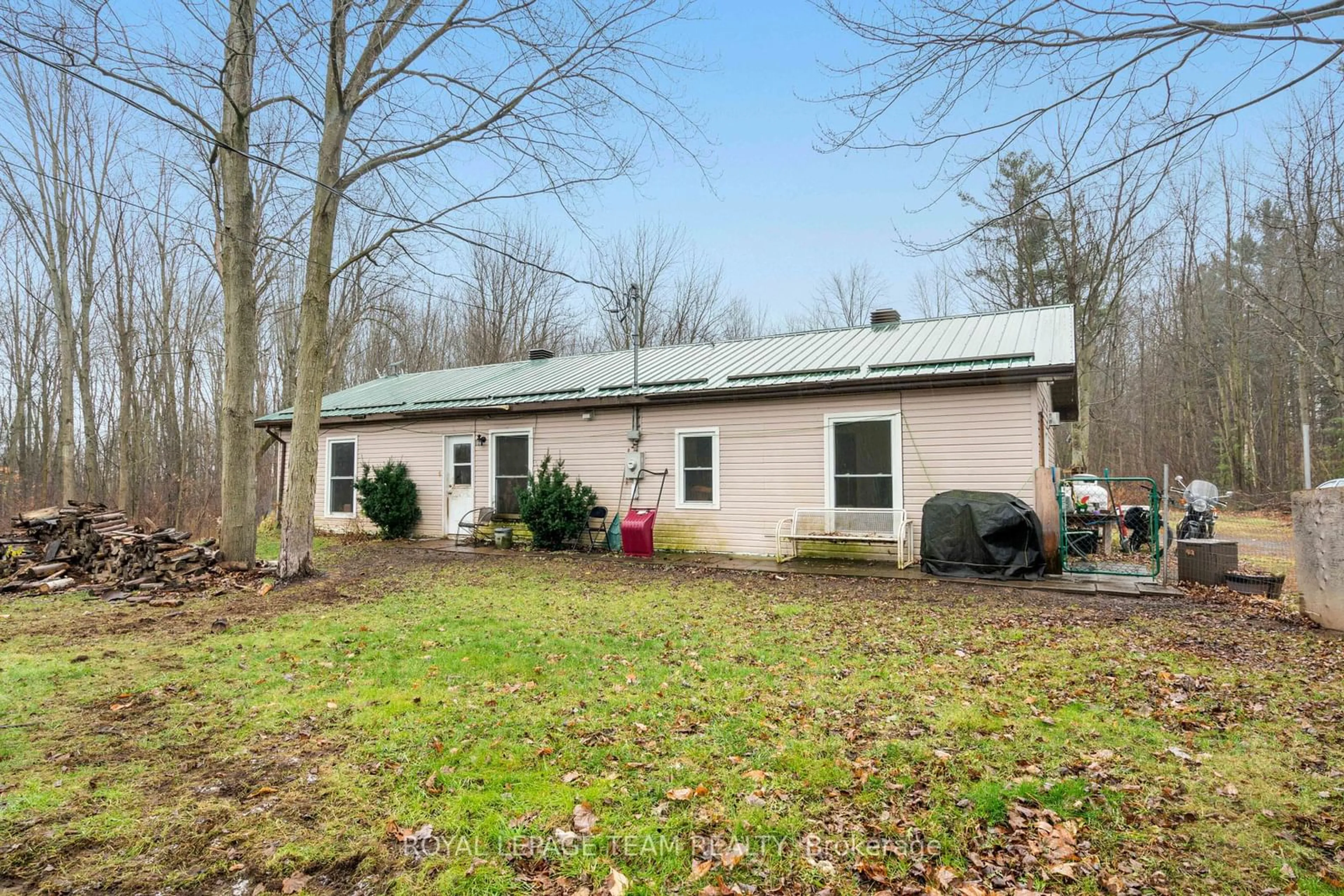 Frontside or backside of a home, cottage for 10278 Hulbert Rd, South Dundas Ontario K0E 1C0