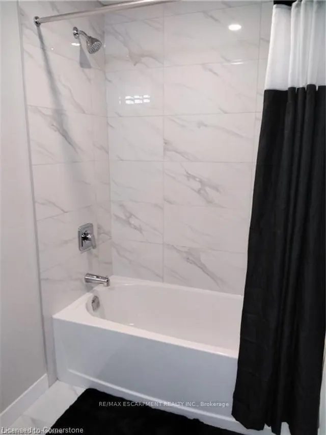 Additional property image - 15 Queen St Unit 2304