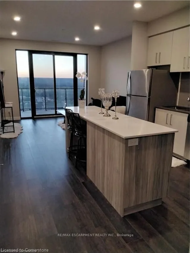 Additional property image - 15 Queen St Unit 2304