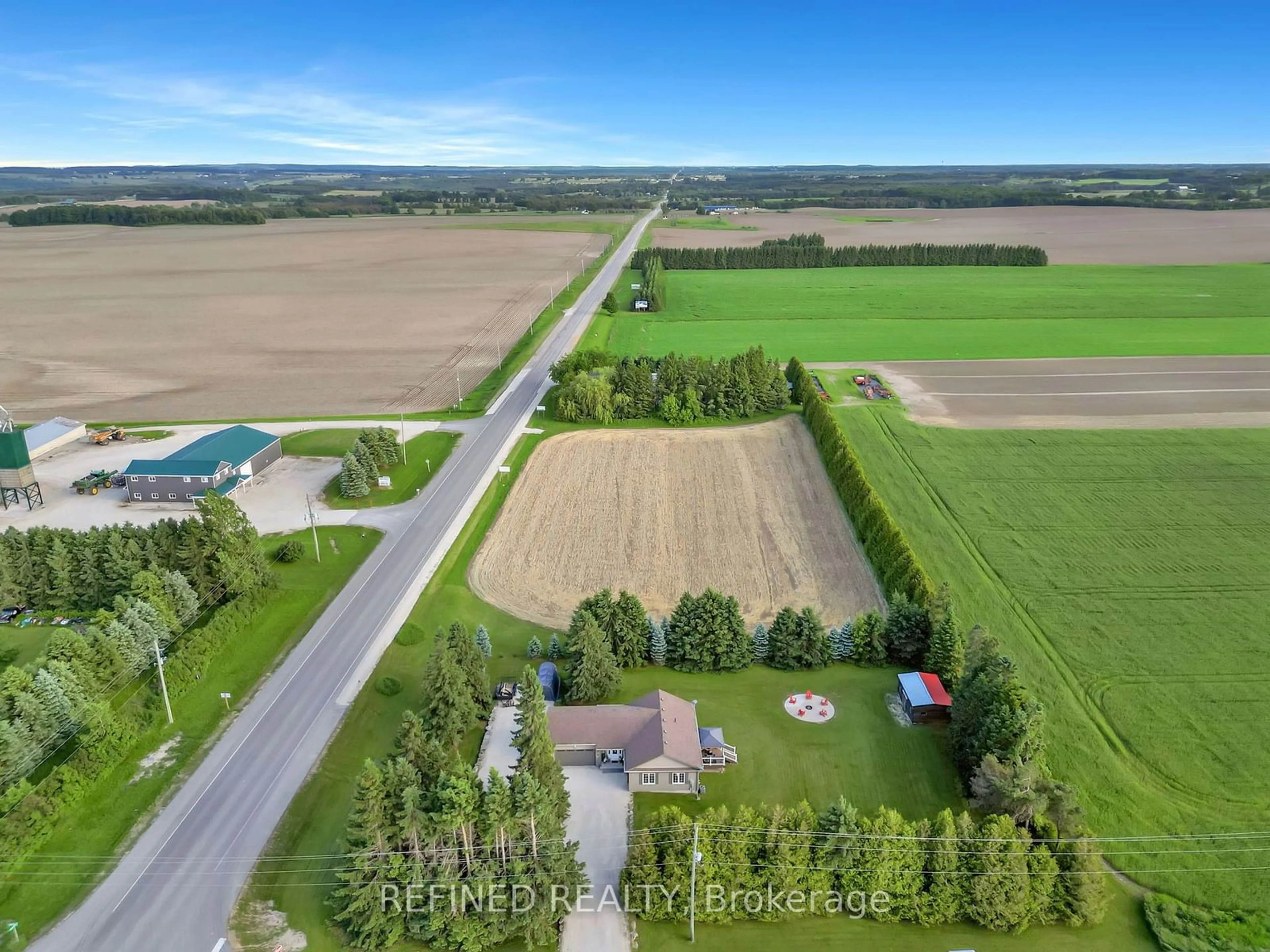 Frontside or backside of a home, the street view for 665422 20 Sdrd, Melancthon Ontario L9V 1Z8