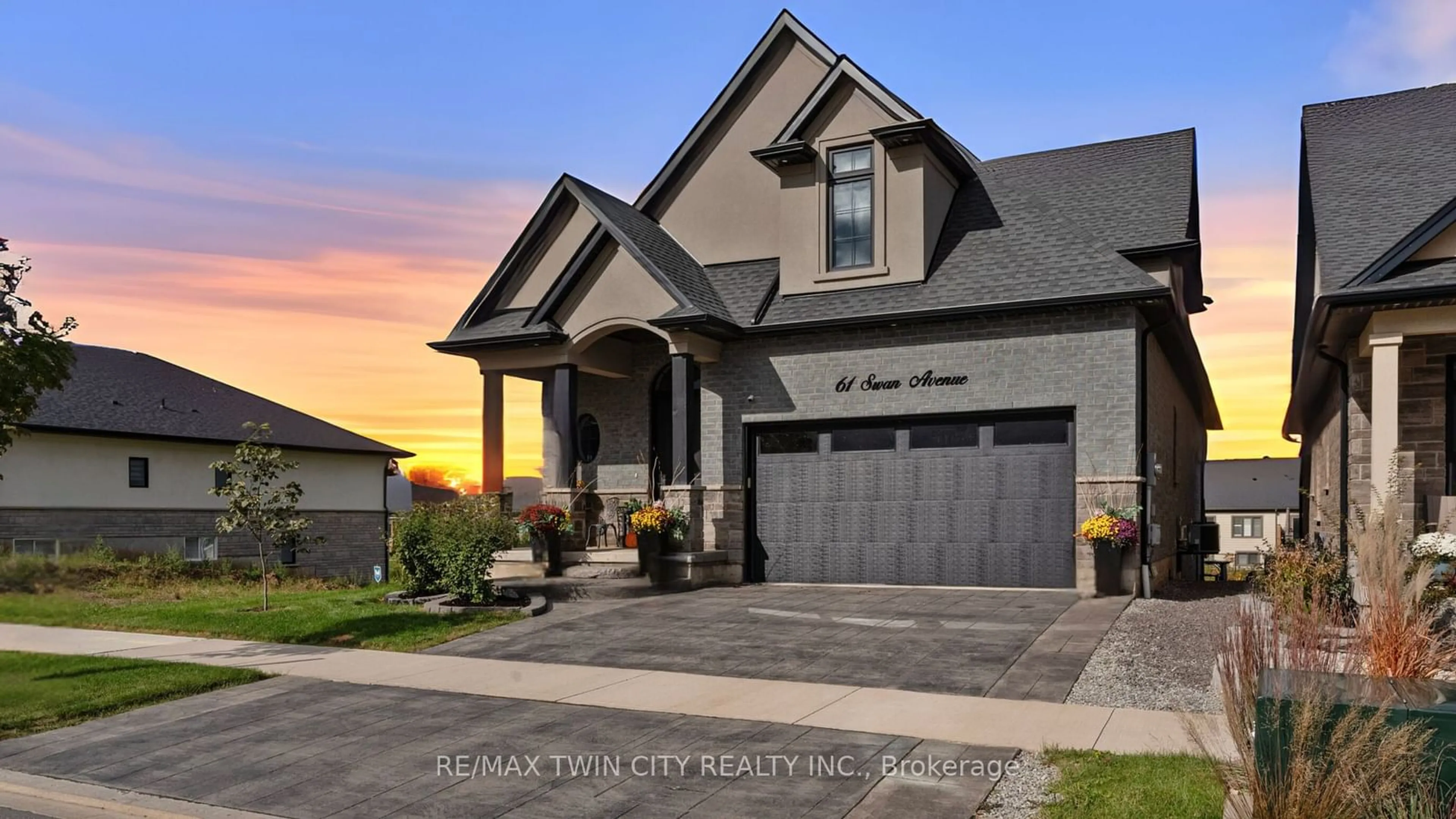 Frontside or backside of a home, cottage for 61 Swan Ave, Pelham Ontario L0S 1E6