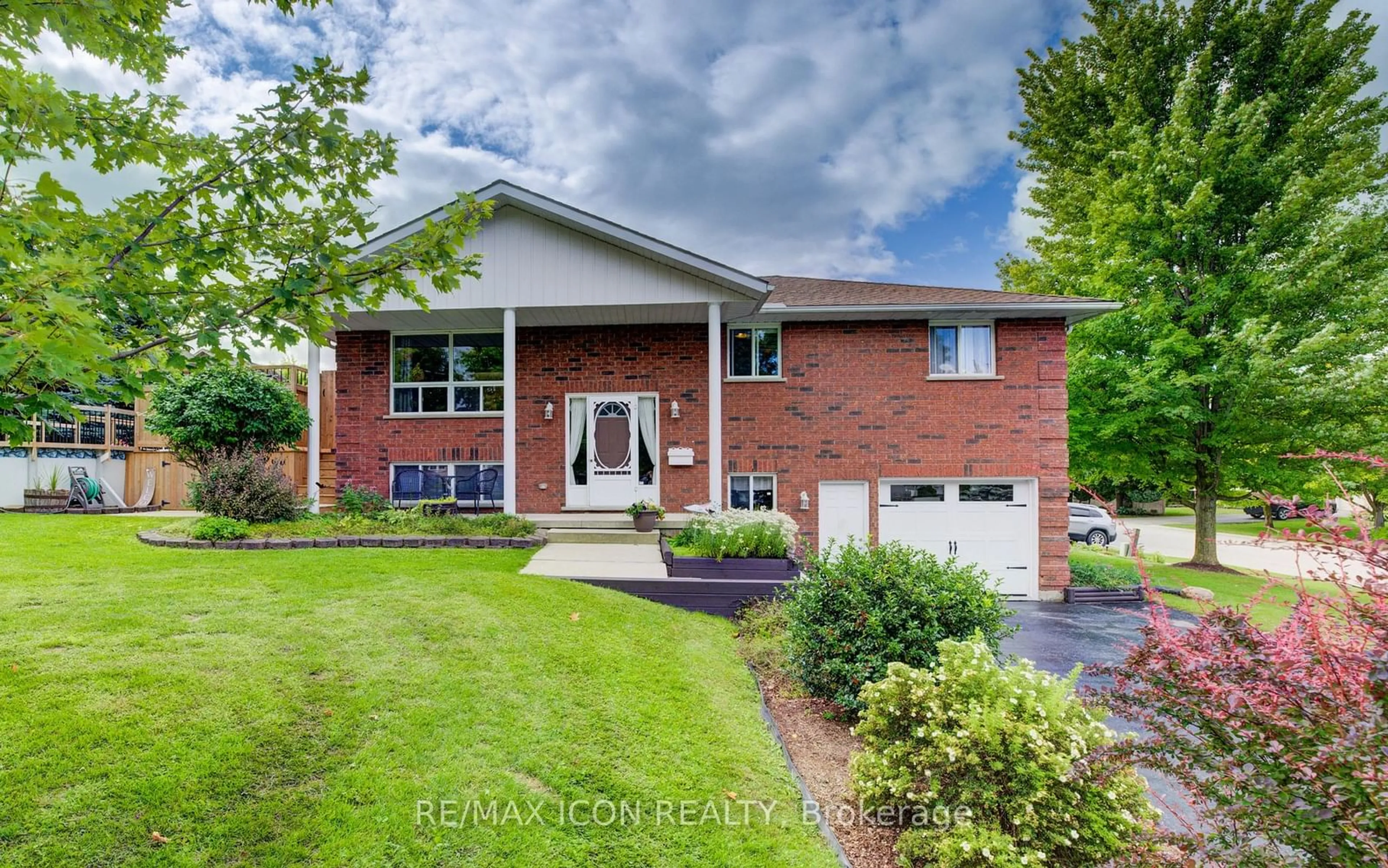 Home with brick exterior material for 178 Melissa Cres, Wellington North Ontario N0G 2L3