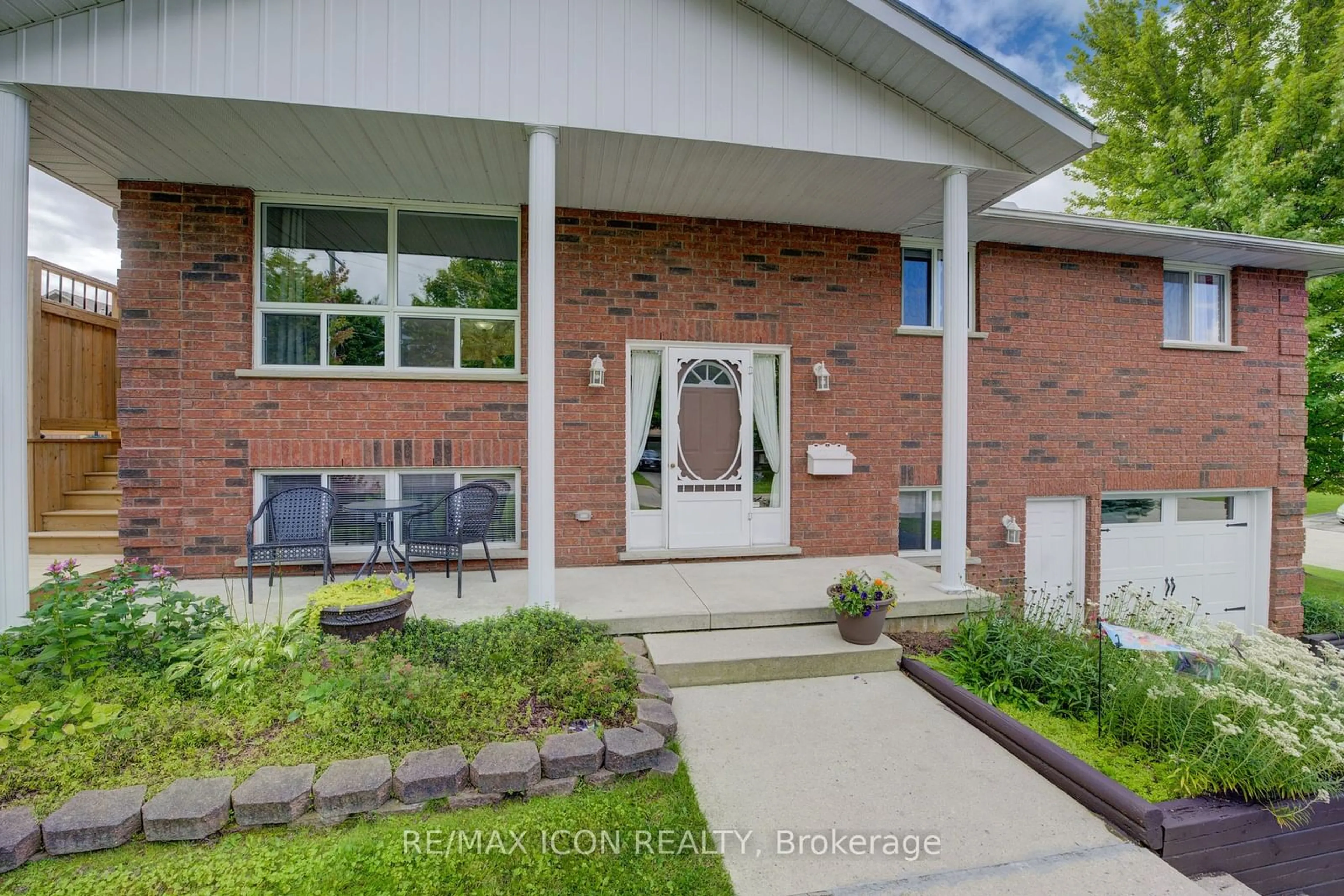 Home with brick exterior material for 178 Melissa Cres, Wellington North Ontario N0G 2L3