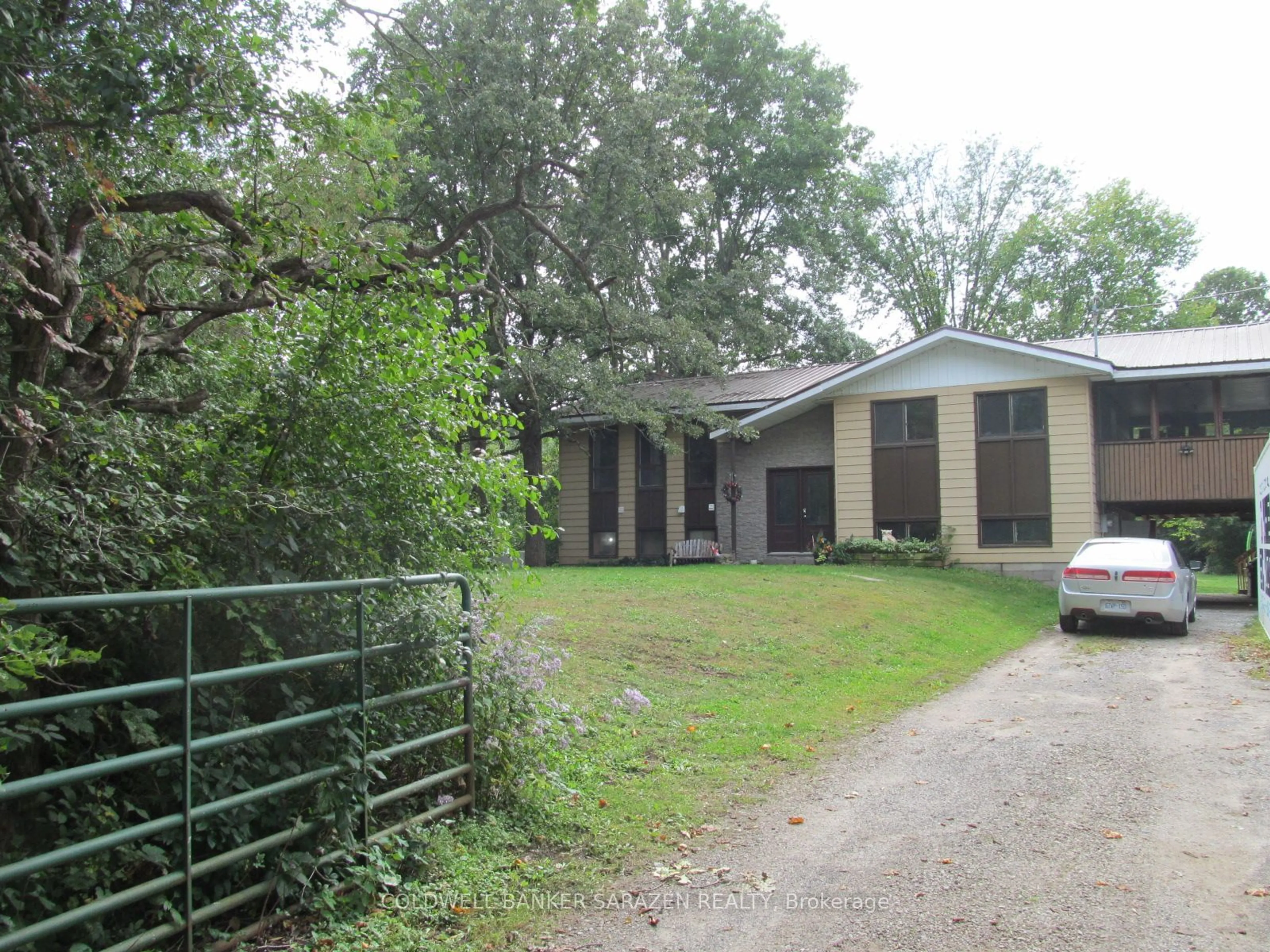 Frontside or backside of a home, the front or back of building for 139 Maitland St, Beckwith Ontario K7A 4S7