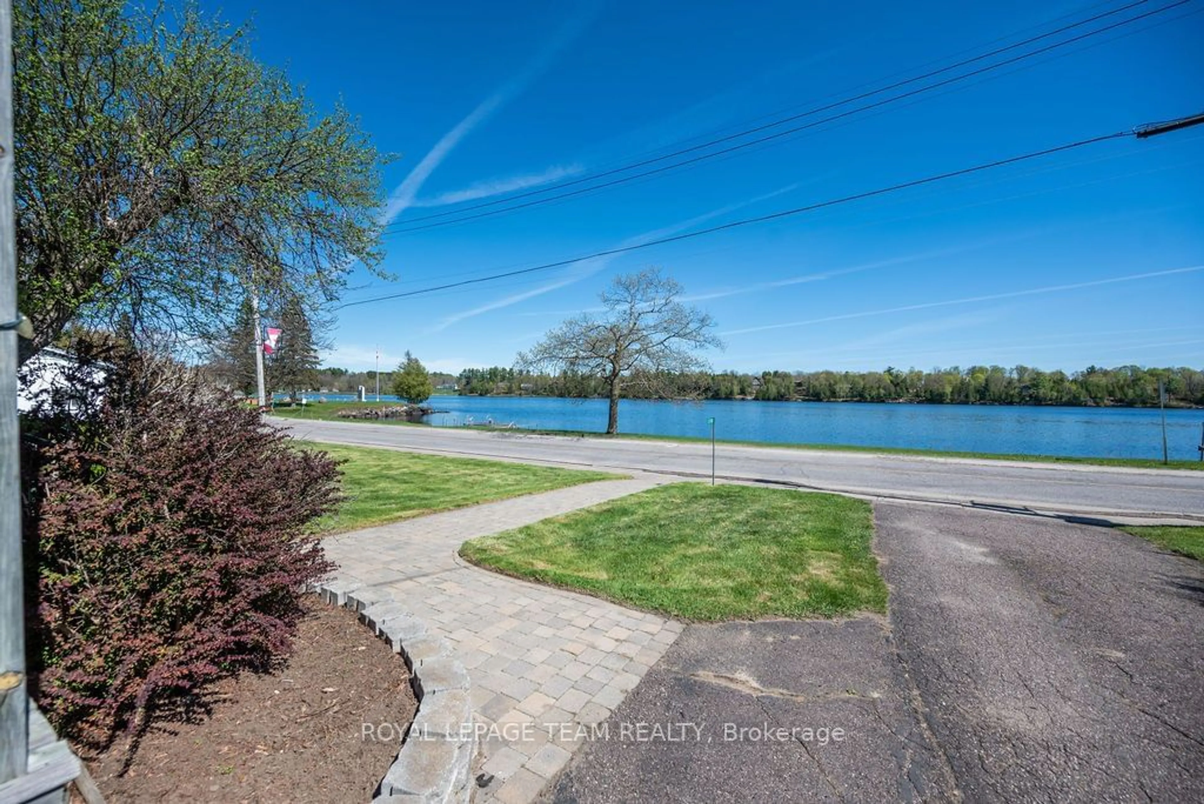 A pic from exterior of the house or condo, the view of lake or river for 1094 Madawaska St, Greater Madawaska Ontario K0J 1H0