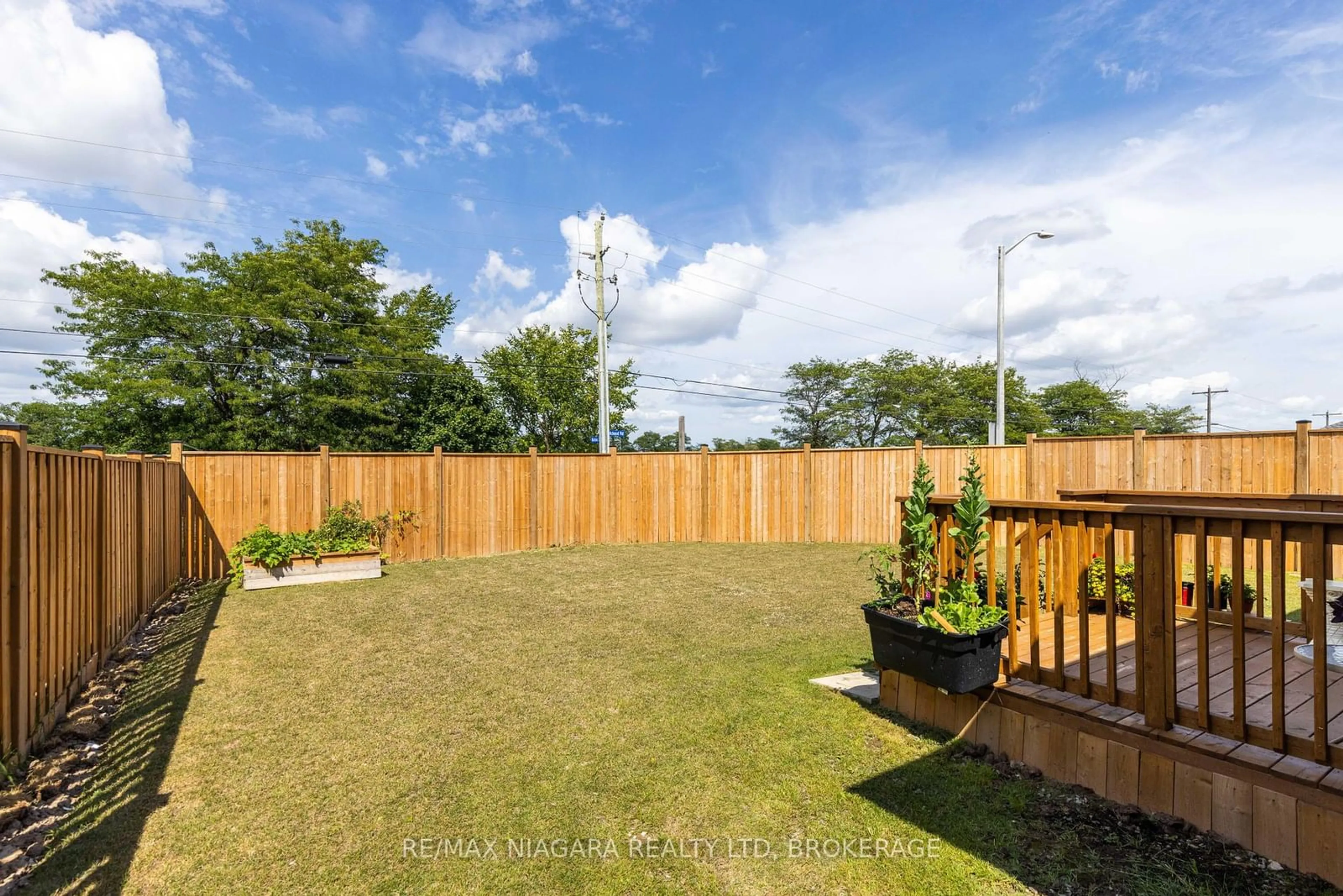 Patio, the fenced backyard for 7299 SHERRILEE Cres, Niagara Falls Ontario L2H 3T2