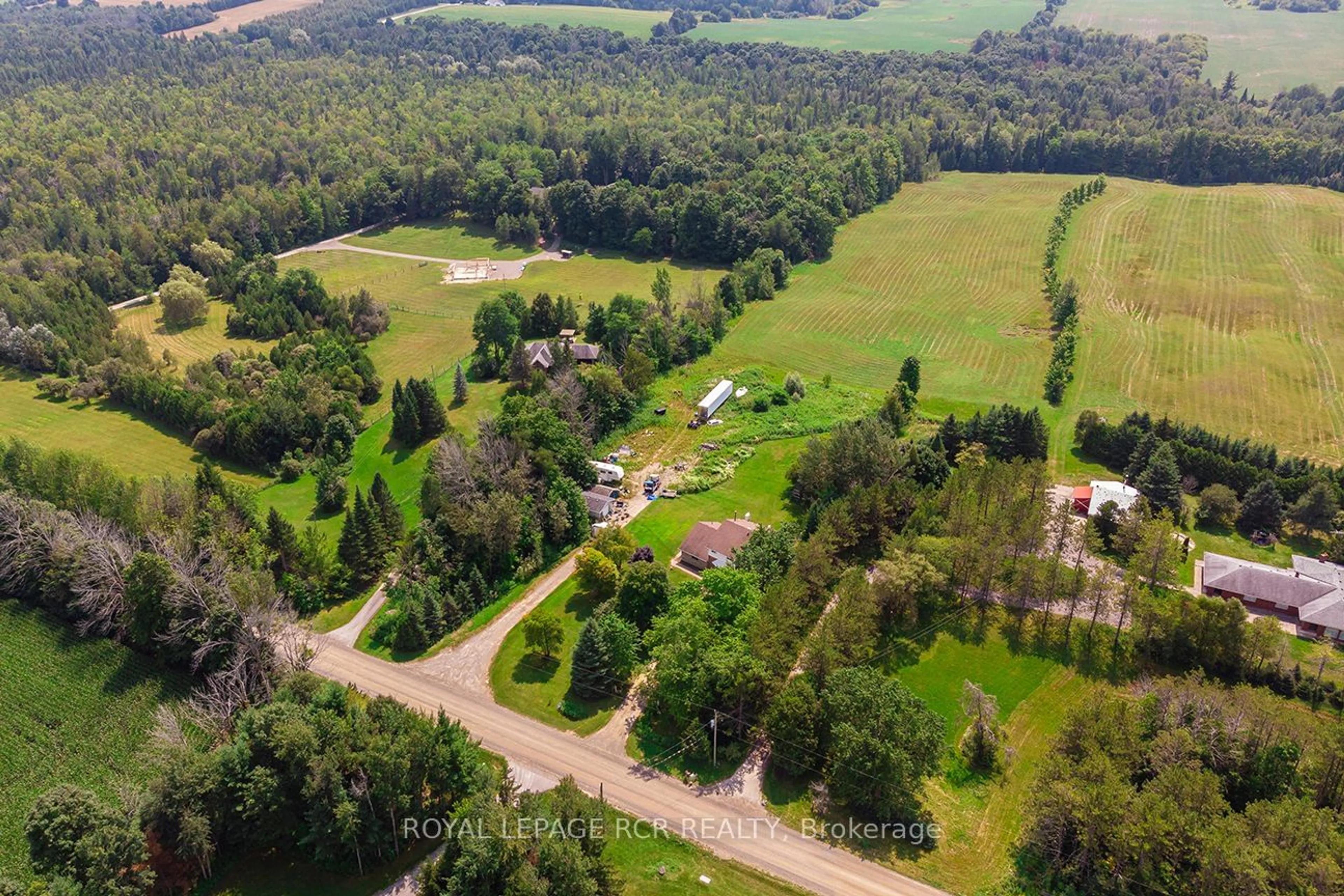 A pic from exterior of the house or condo, cottage for 5622 Sixth Line, Erin Ontario N0B 1Z0