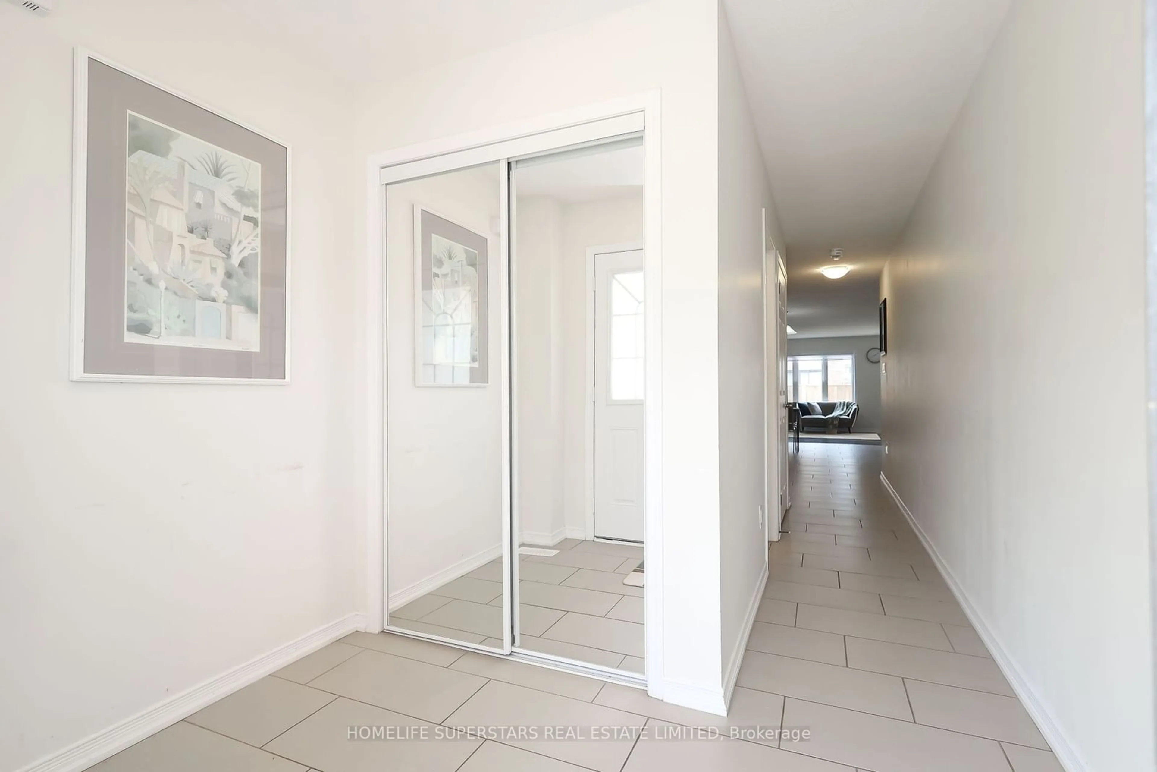 Indoor foyer, not visible floor for 7710 Buckeye Cres, Niagara Falls Ontario L2H 0P2