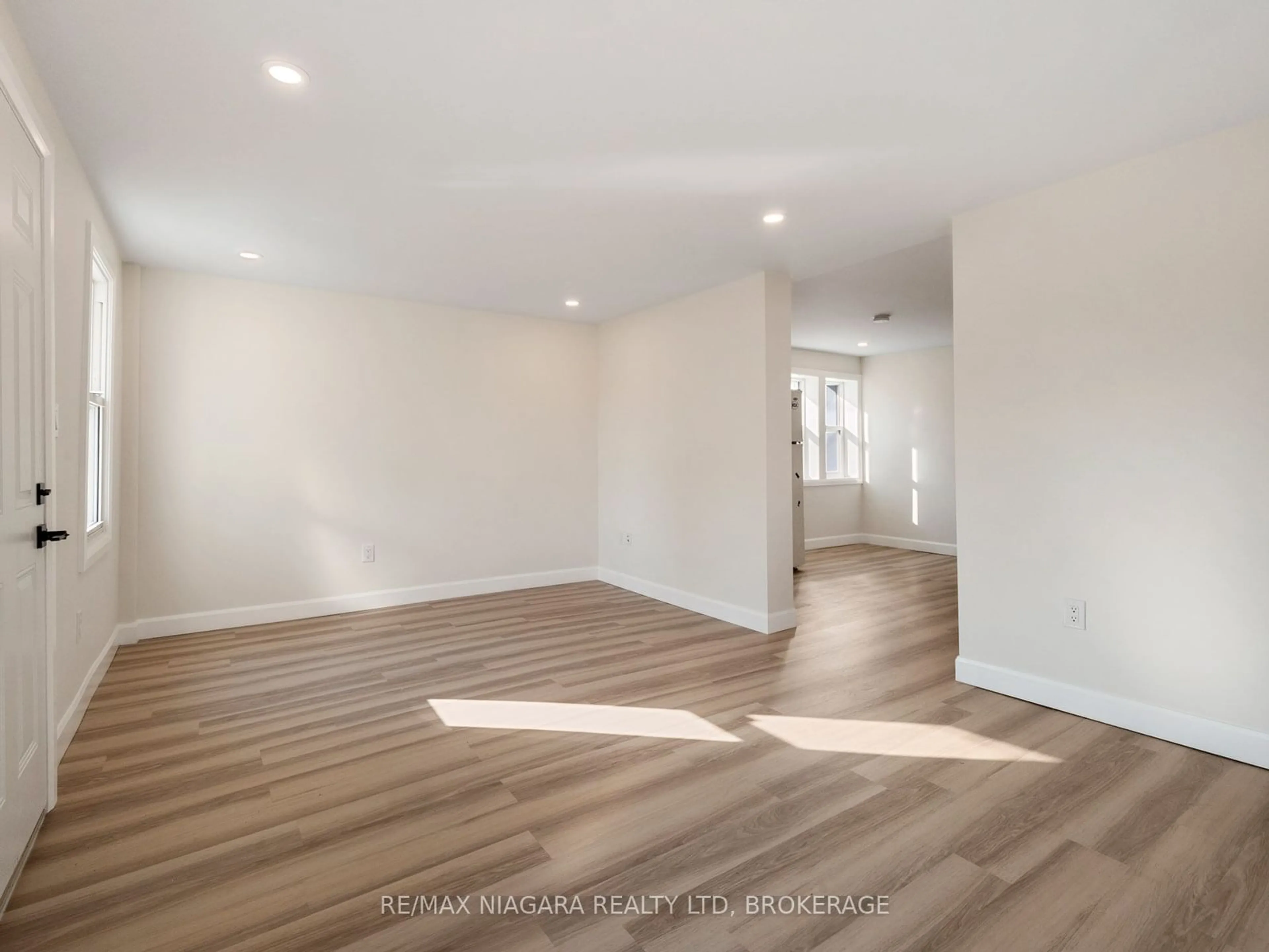 A pic of a room, wood floors for 132 Waterloo St, Fort Erie Ontario L2A 3K2