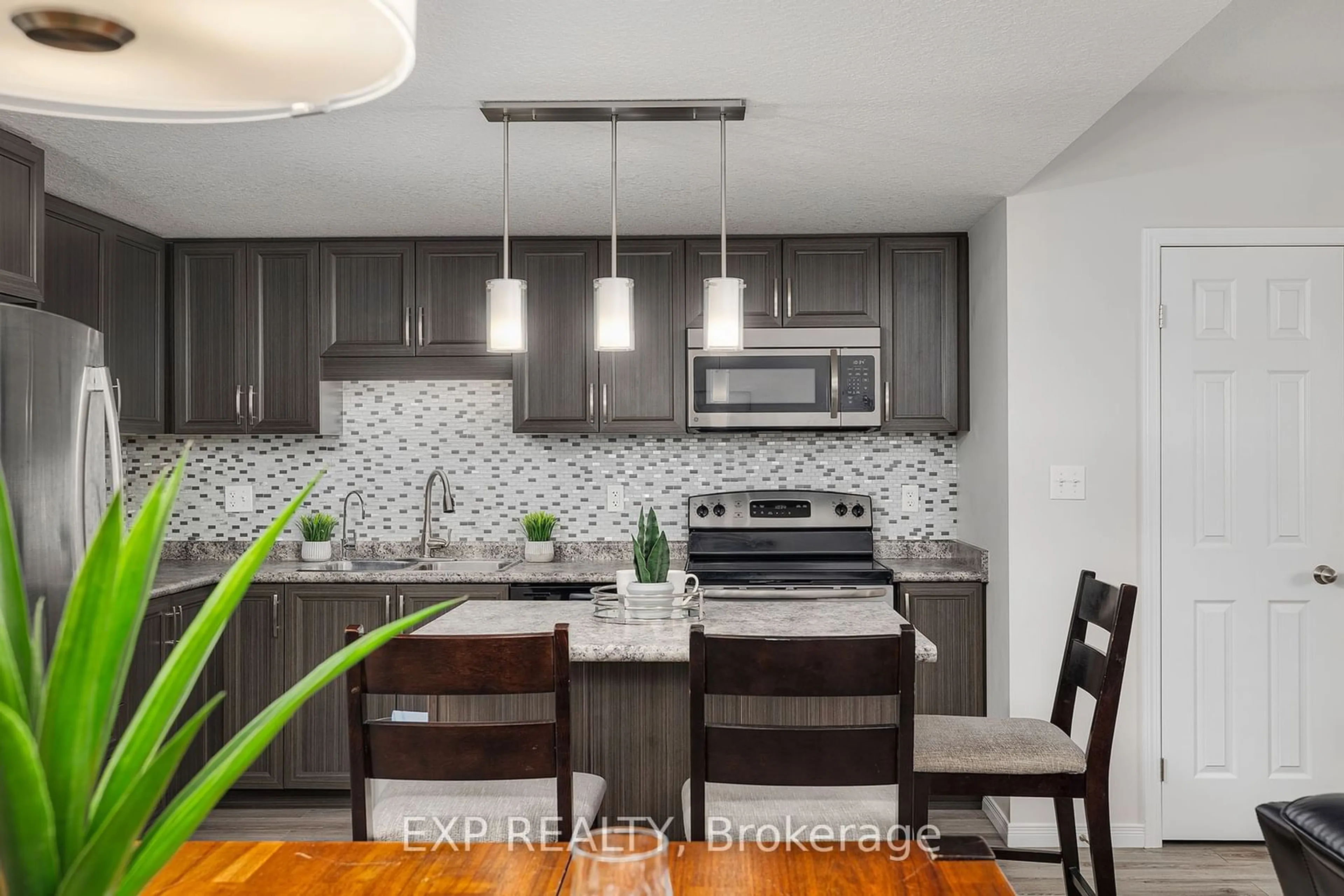 Contemporary kitchen, wood floors, mountain for 1674 Fischer Hallman Rd #G, Kitchener Ontario N2R 0H9