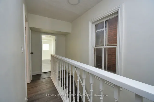 Additional property image - 64 Crooks St